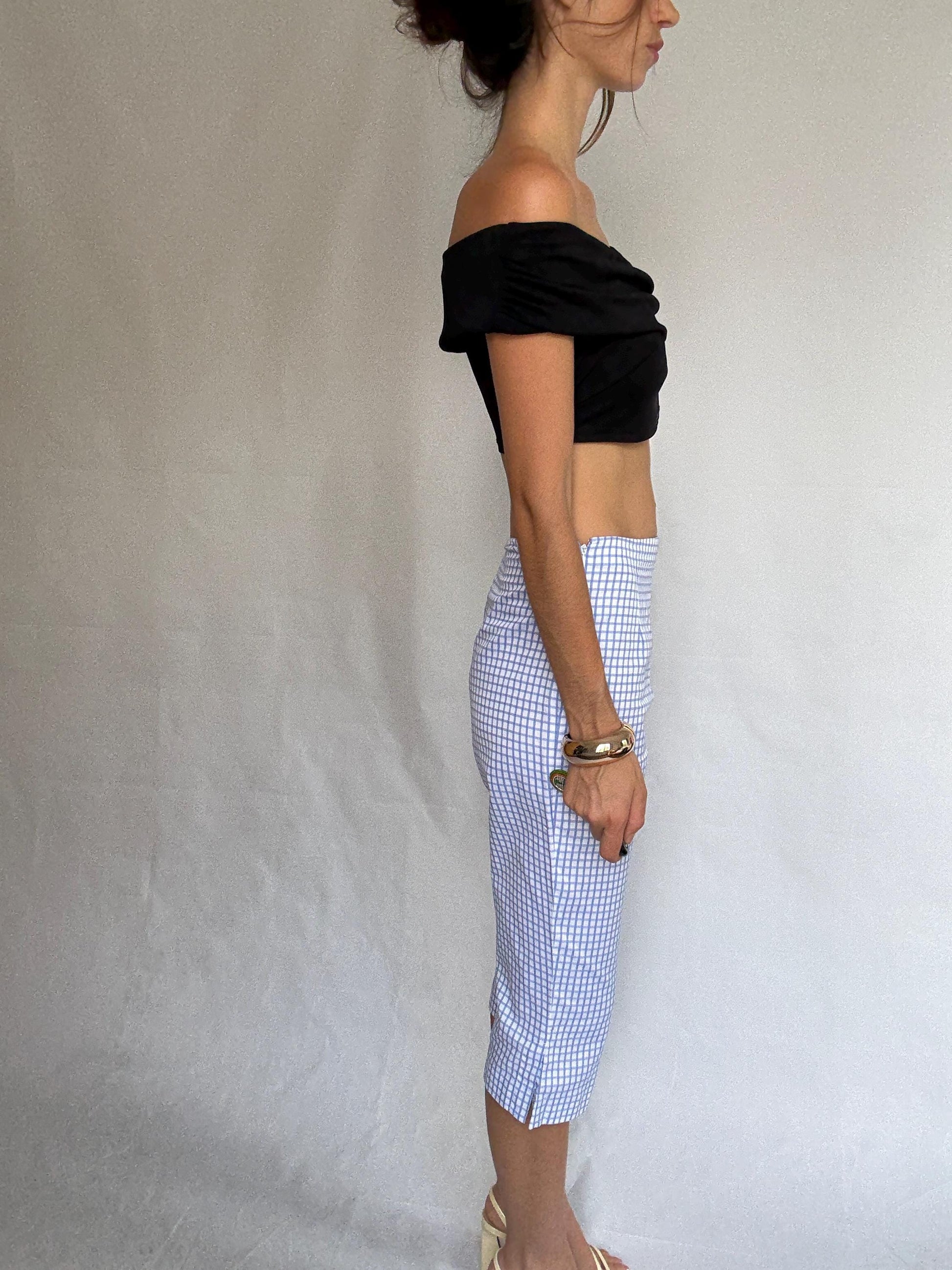 Burberry light blue checked cropped pants, 100% cotton, fitted waist, embroidered logo detail, vintage retro 80s, US S, casual streetwear