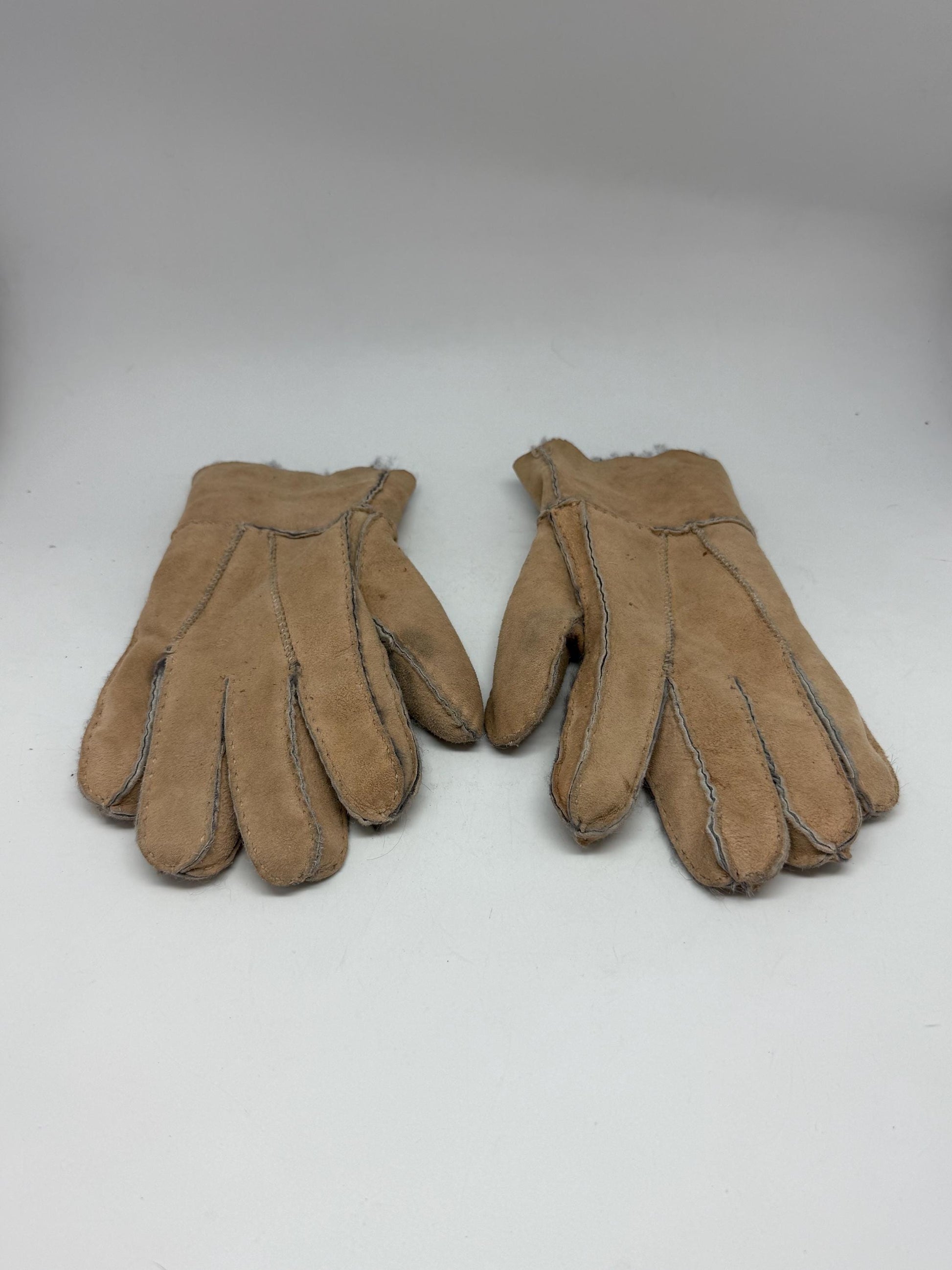 Vintage light brown leather gloves, genuine leather, plush lining exposed, classic stitching detail, retro 70s, US XL, winter warmth