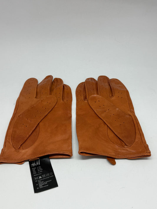 Brown driving leather gloves, genuine leather, perforated design, button closure, vintage 90s, US L/XL, versatile accessory