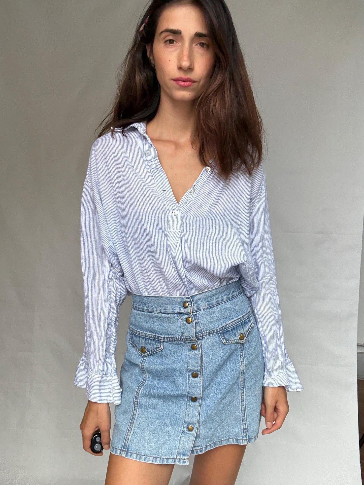 Blue and white striped blouse, 100% linen relaxed fit shirt with mother of pearl buttons, minimalist, US L, versatile casual