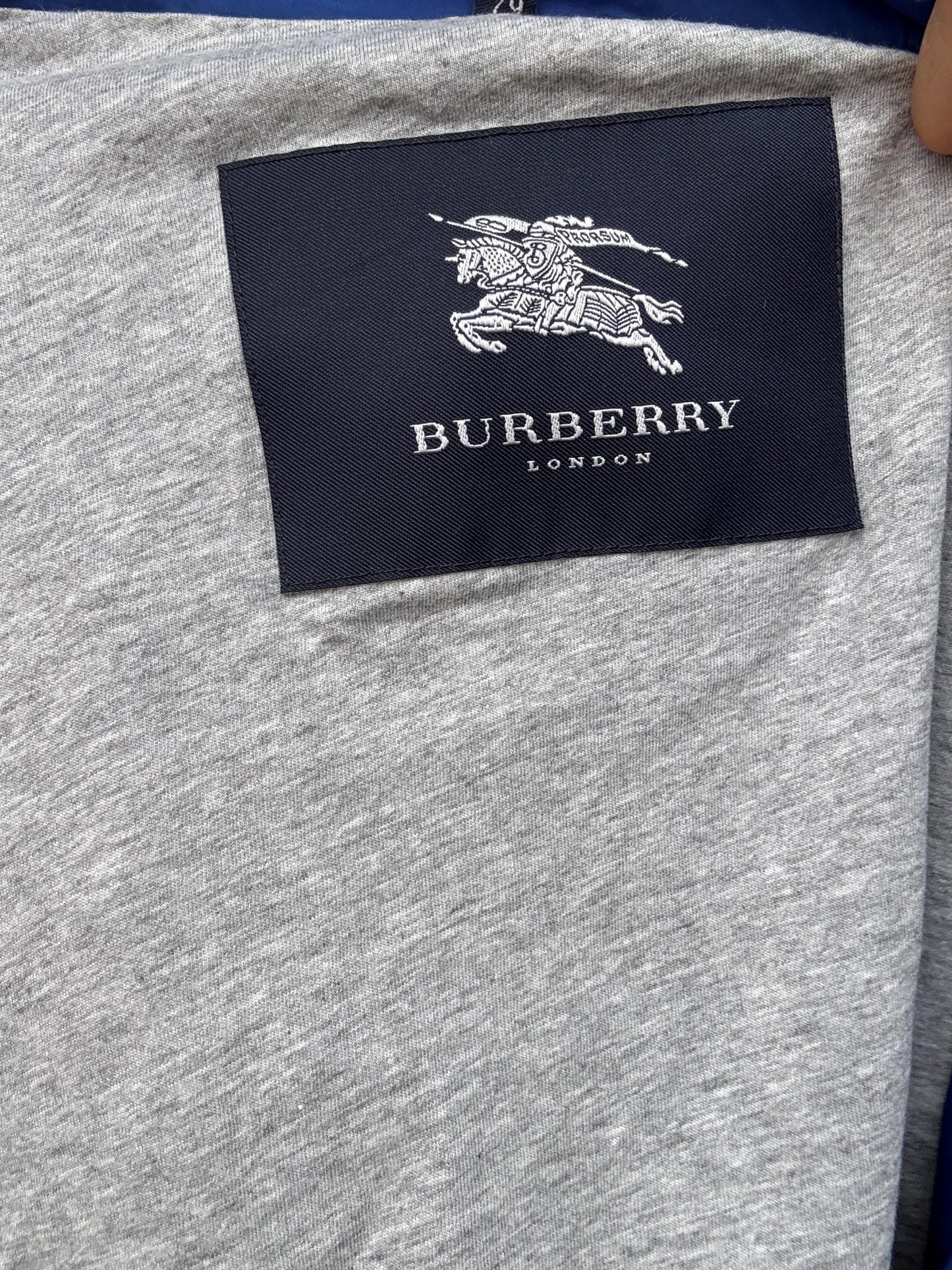 Burberry London blue windjacket, polyester with cotton lining, relaxed fit, raincoat style, elegant modern vibe, US L,