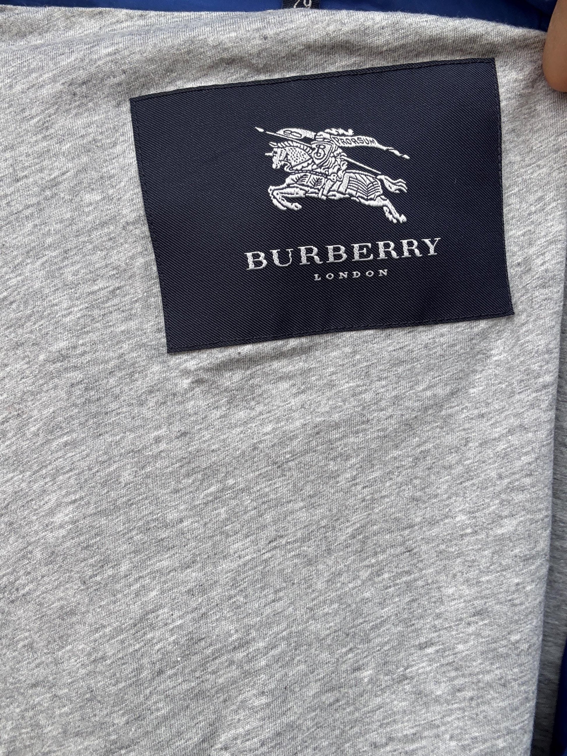 Burberry London blue windjacket, polyester with cotton lining, relaxed fit, raincoat style, elegant modern vibe, US L,