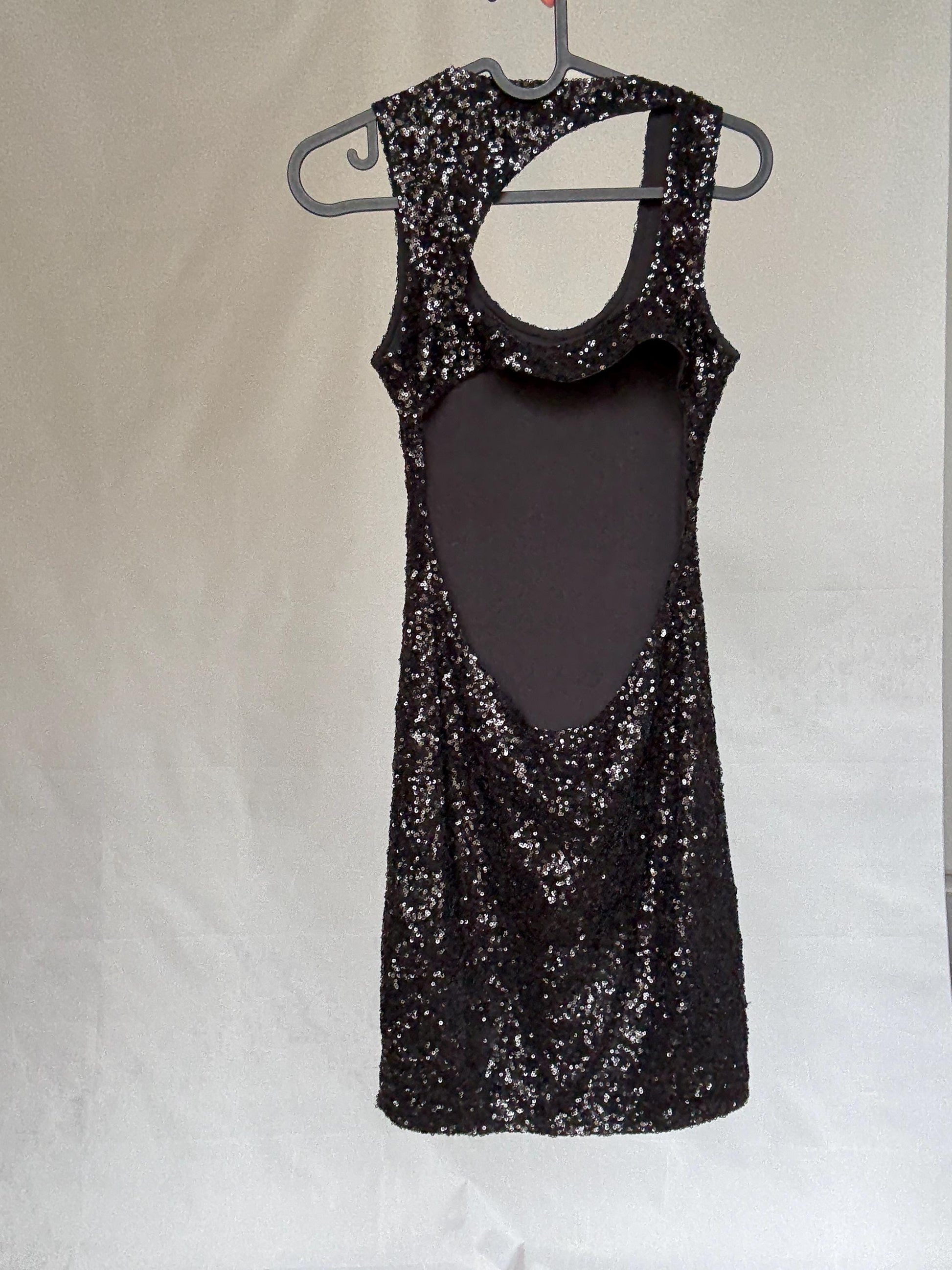 Sexy Black sequin mini dress with open back, Festive fitted hourglass figure silhouette, Assymetrical sparkly detail, y2k party glamour