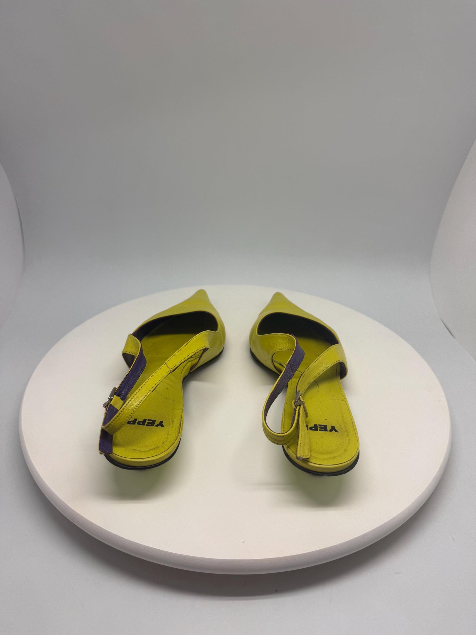 Y2K lime green heels, pointed toe, slingback style, EU 41, retro 2000s Kylie Minogue vibe, party statement shoes