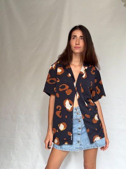 Vintage Abstract Print Button-Up Shirt — additional view 7