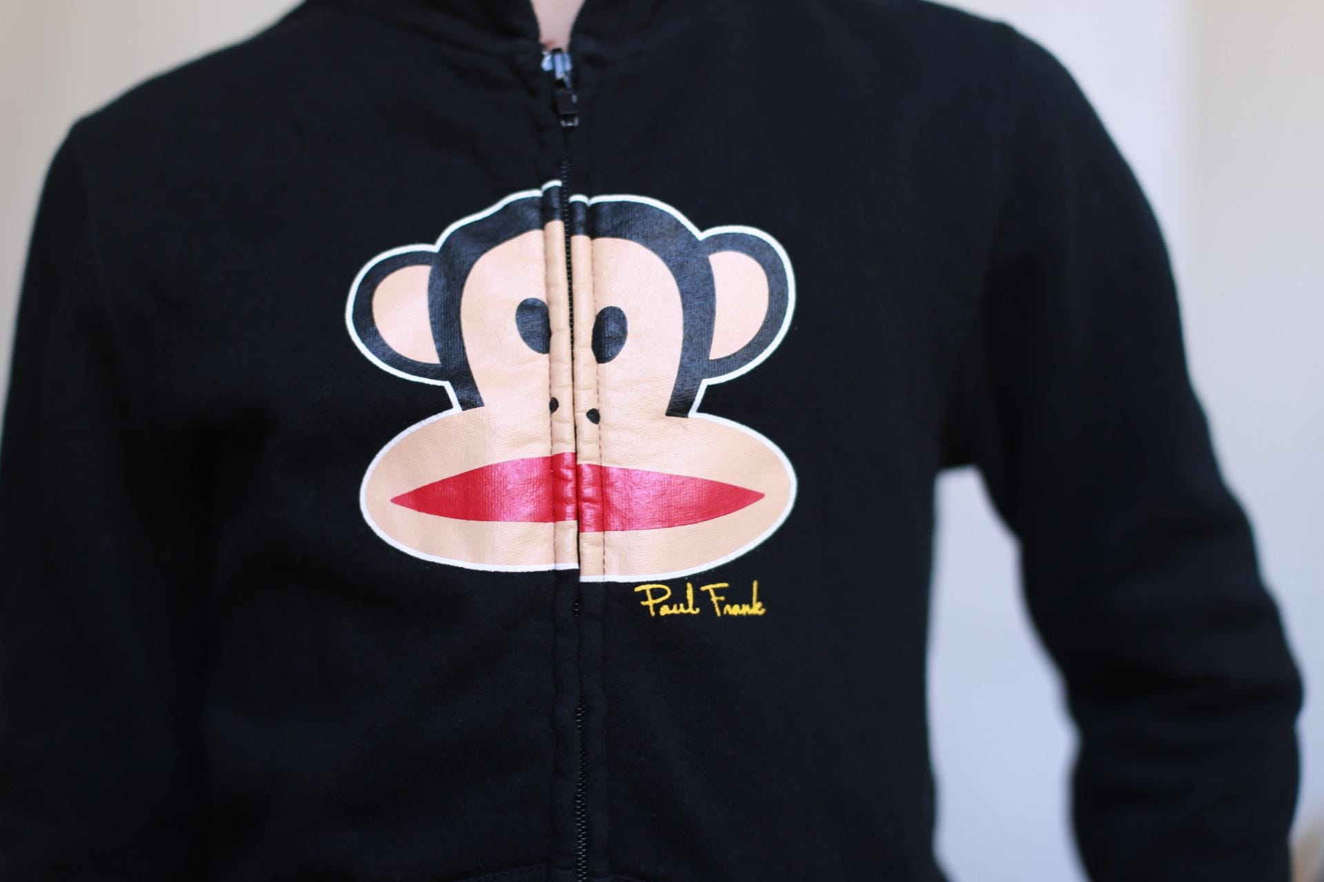 Paul Frank black hoodie, 80% cotton, front zipper, cartoon monkey graphic, casual streetwear, US M (Kids), campus style