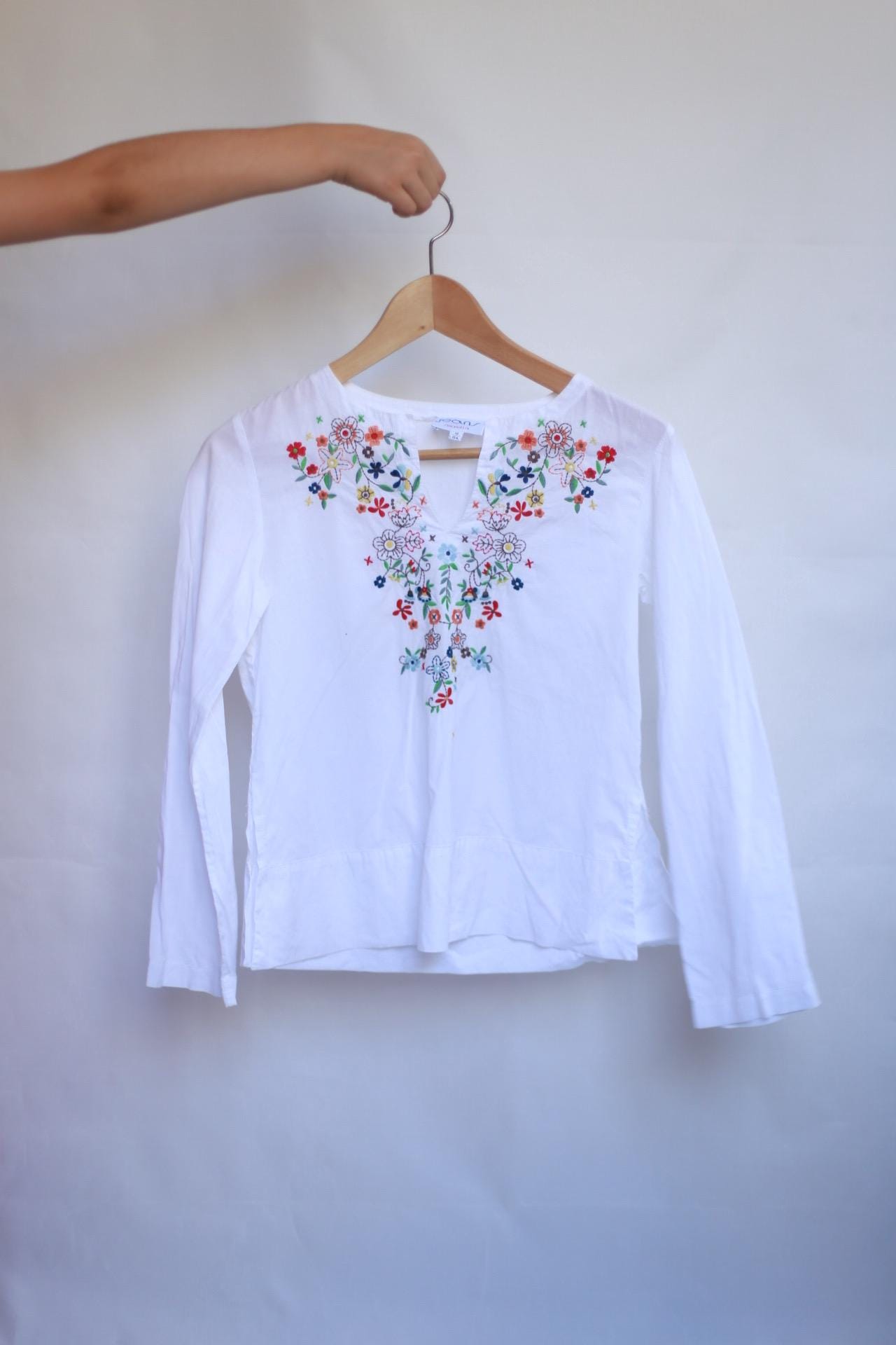 Vintage white children's blouse, cotton feel, relaxed fit, hand embroidered detail, minimalist folkloric aesthetic, US 10, EU 154 kids