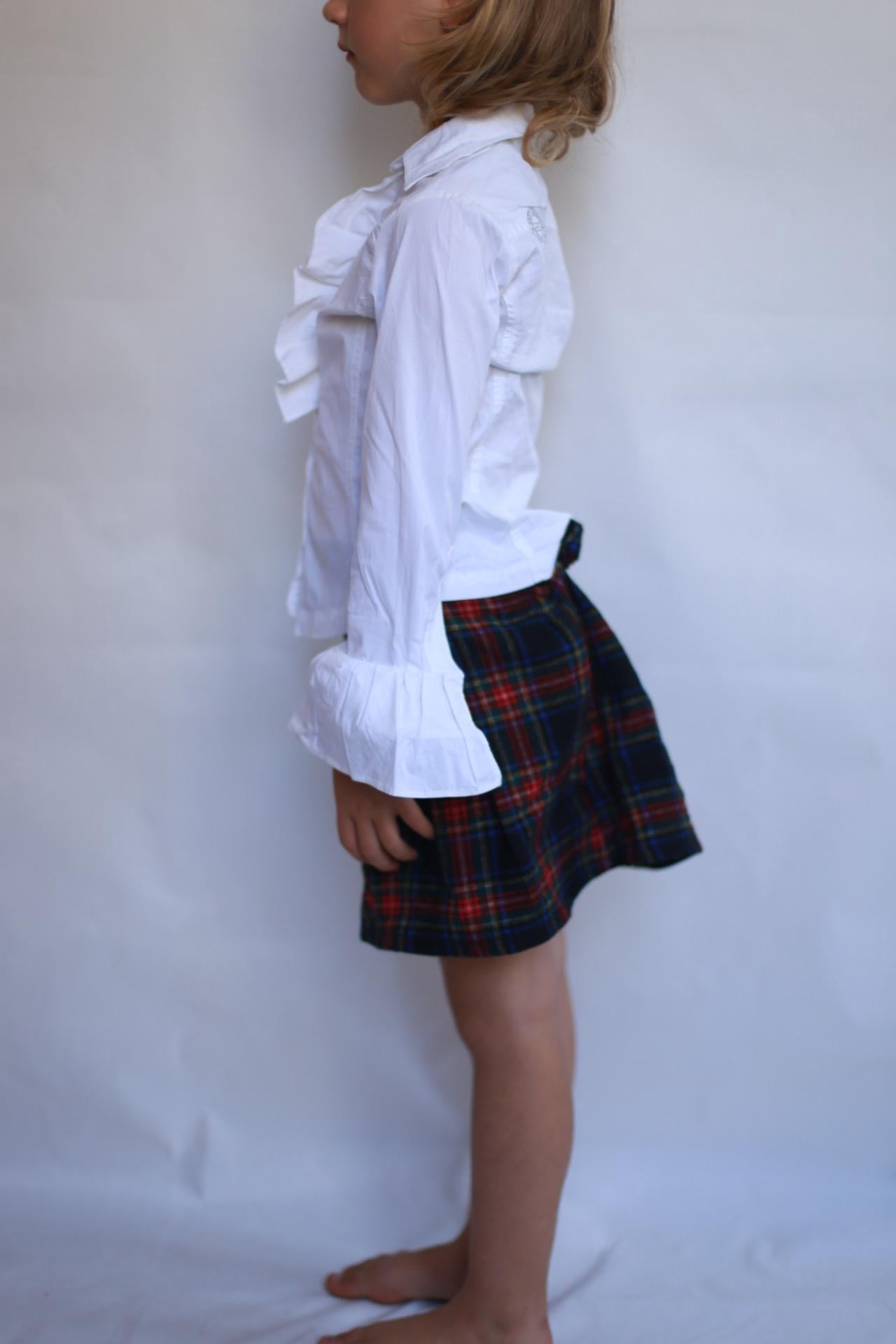 Vintage plaid wool blend skirt, classic fit, subtle pleated details, vintage casual, EU 122, school uniform vibe