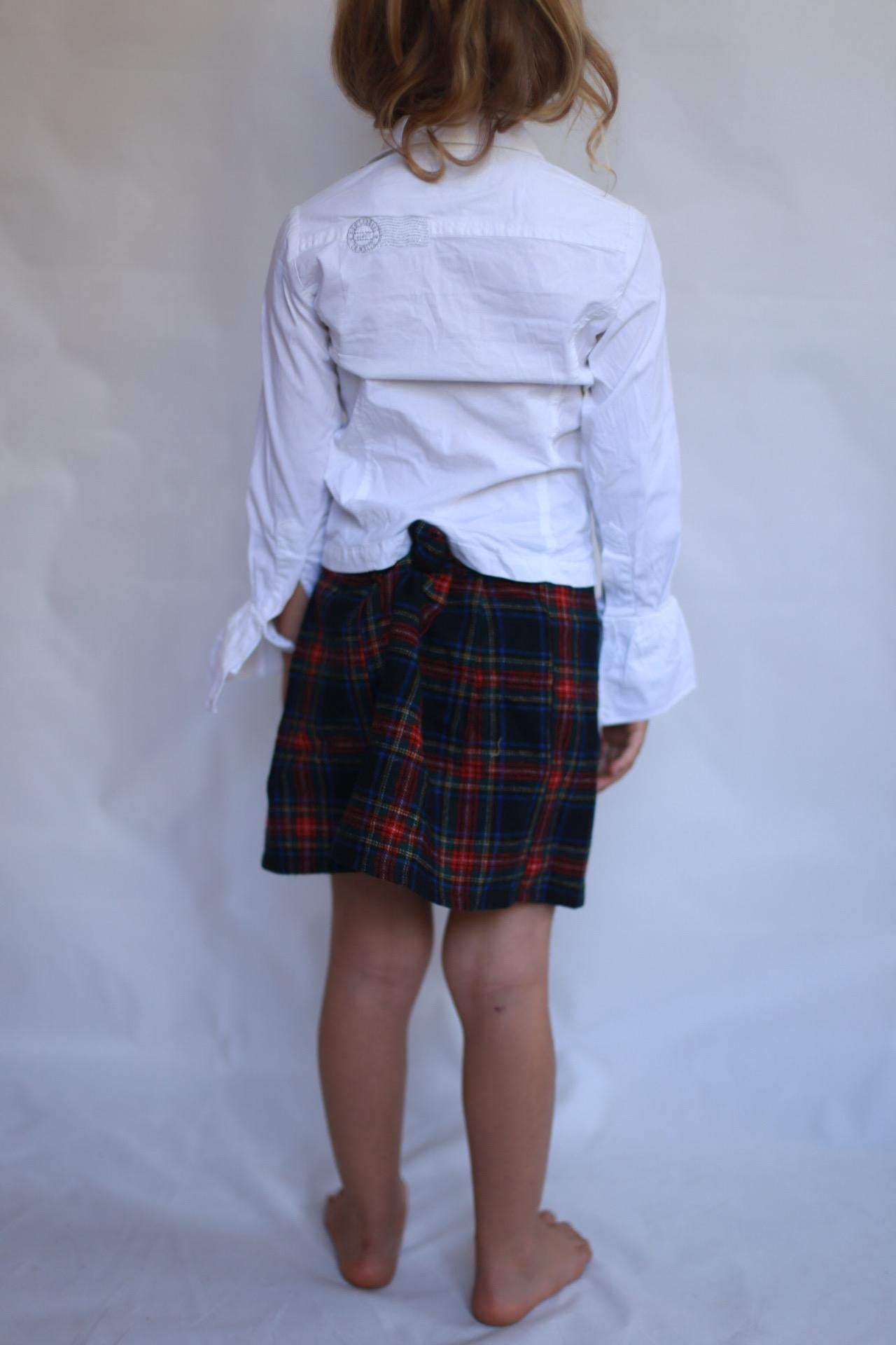 Vintage plaid wool blend skirt, classic fit, subtle pleated details, vintage casual, EU 122, school uniform vibe