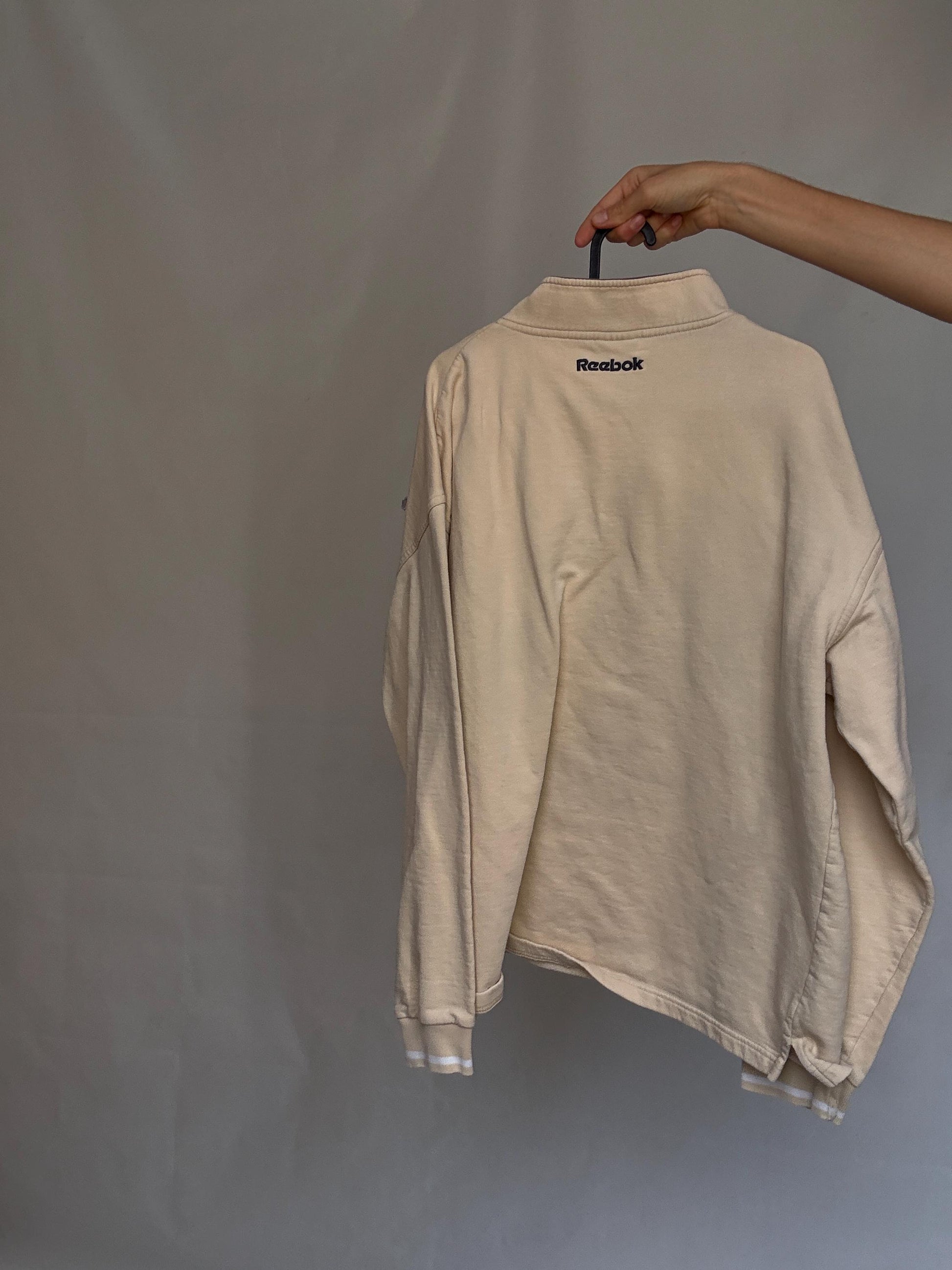 Reebok beige jumper, 100% cotton, loose oversized fit, embroidered logo, casual sporty, US XL, streetwear relaxed vibe