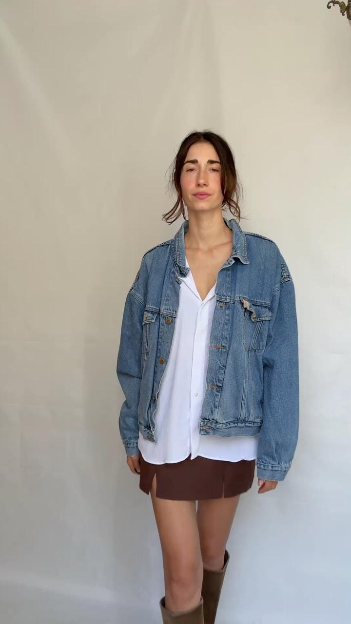 Vintage blue denim 80s jacket, Retro cool menswear, Oversized boyfriend clothing, Punk streetwear, retro 90s Kristen Stewart vibe, US XL