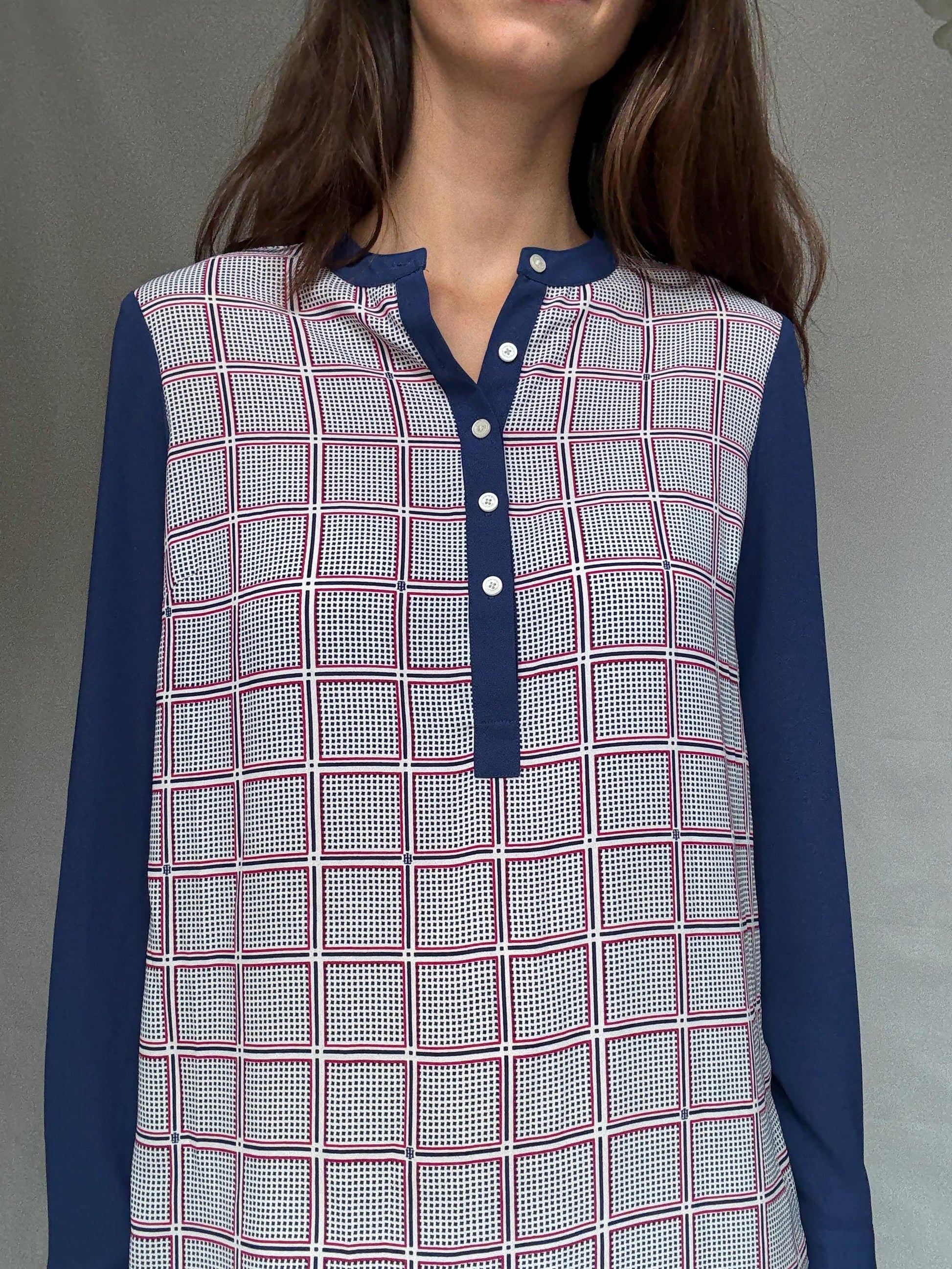 Tommy Hilfiger red and blue checkered dress, Lightweight summer dress, Loose fit casual streetwear, Size 4