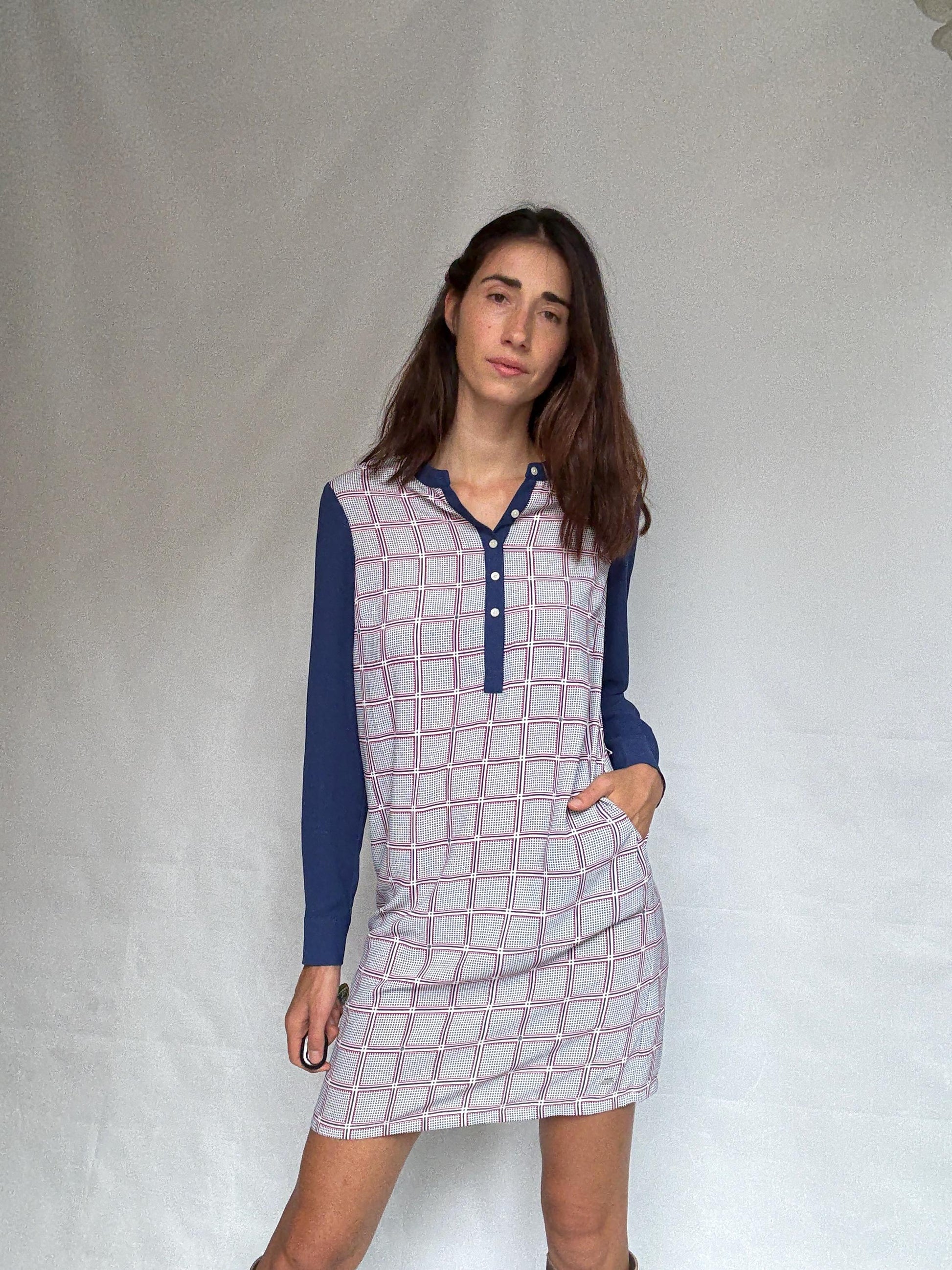 Tommy Hilfiger red and blue checkered dress, Lightweight summer dress, Loose fit casual streetwear, Size 4