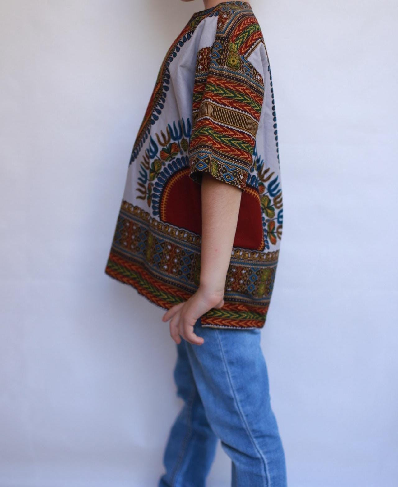 African dark green children's shirt, straight fit, classic collar, retro 90s inspired, US M (children), Dashiki pattern