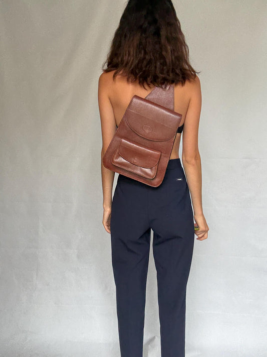 L'artigiano Italian leather backpack, genuine leather, convertible design, zip convertible strap, minimalist old, money vibe, versatile use