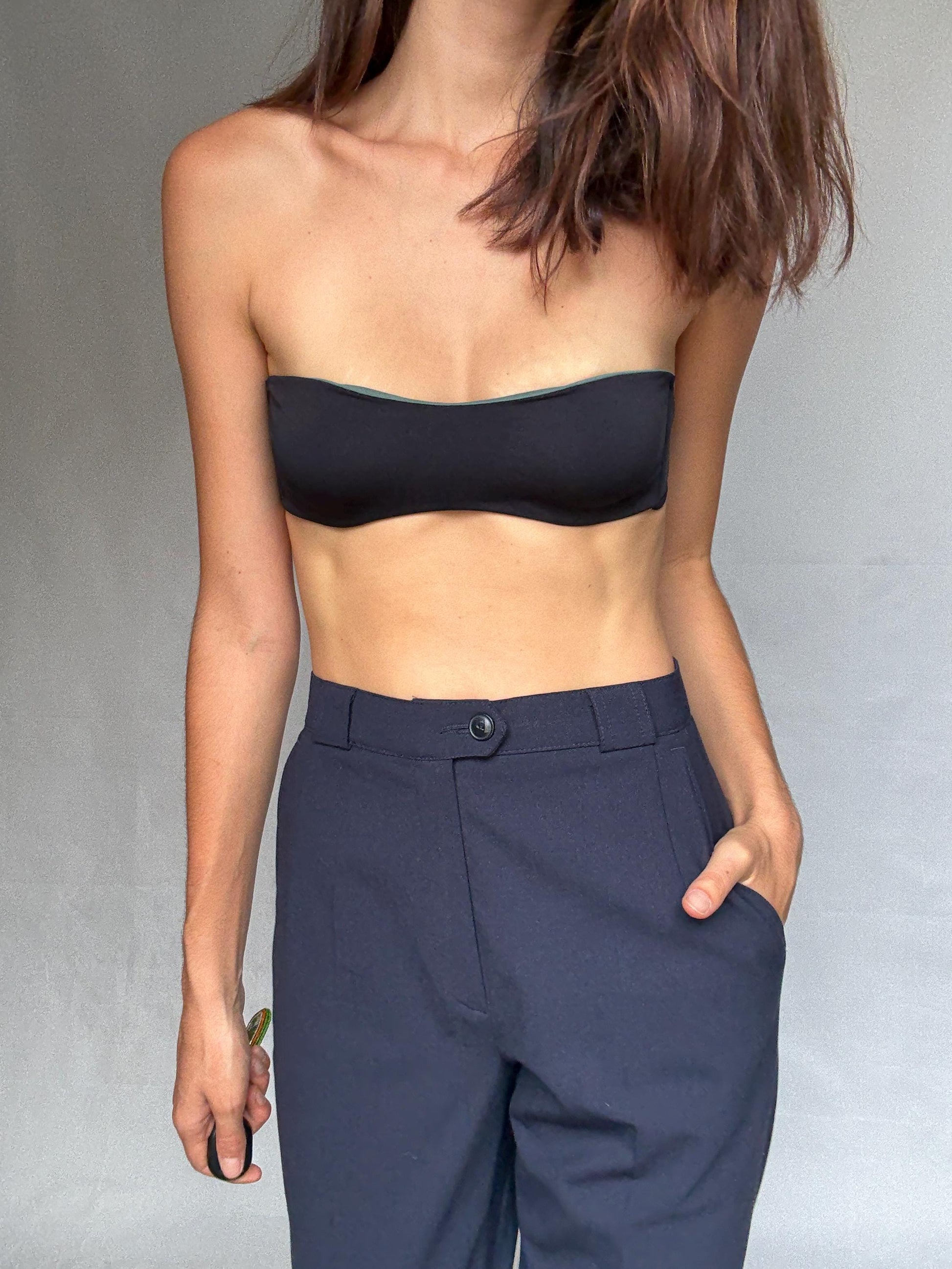 Rosner dark navy blue high waist pants, wool blend tailored fit trousers, Luxe minimalist chic woman trousers, Dark academia aesthetic, US S