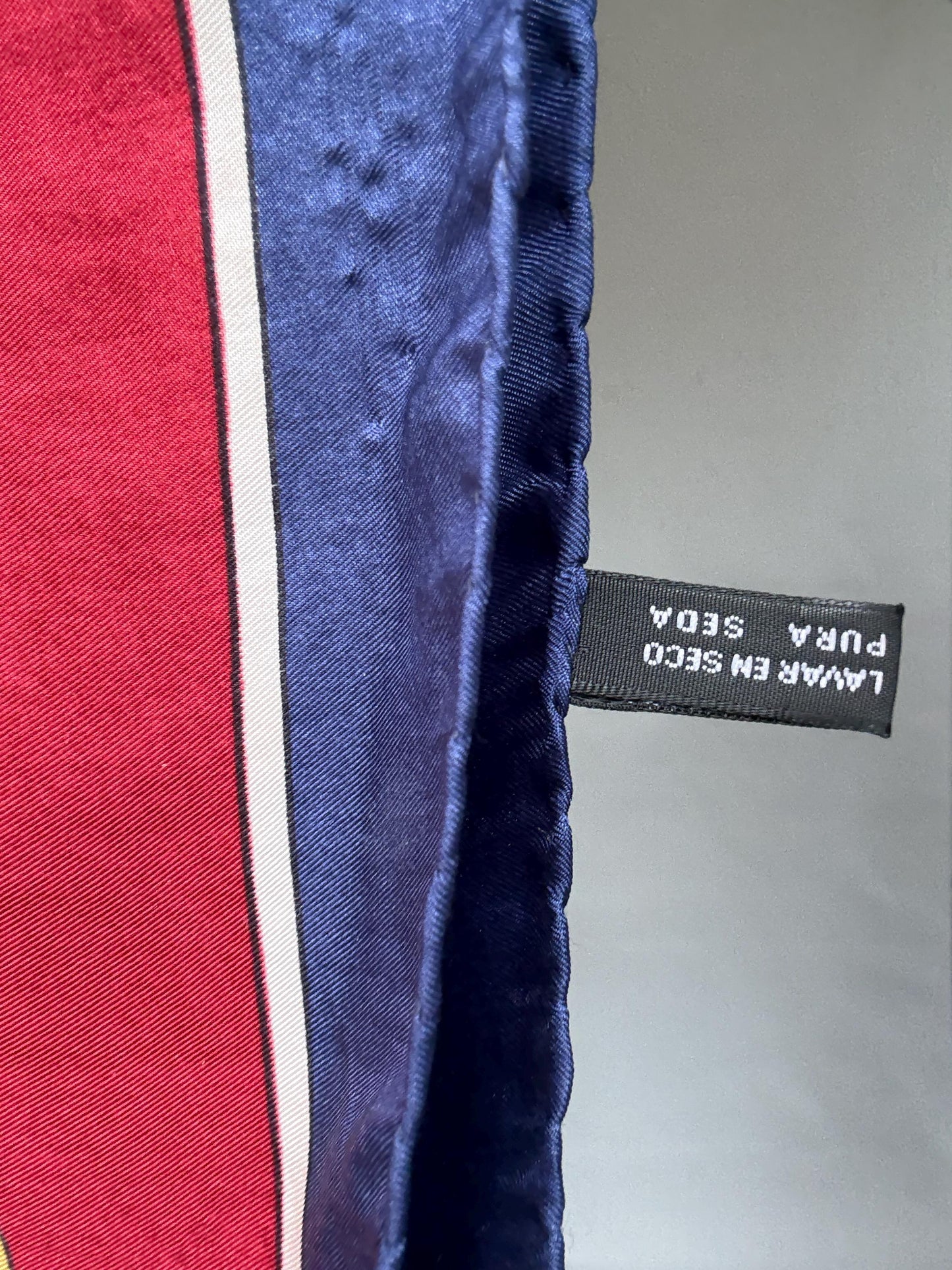 Festina Oro red white blue silk wrap, 100% silk, versatile styling, intricate gold chain motif, vintage chic, Luxury designer wear