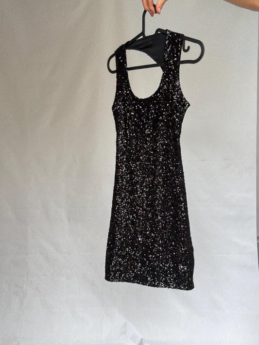 Sexy Black sequin mini dress with open back, Festive fitted hourglass figure silhouette, Assymetrical sparkly detail, y2k party glamour