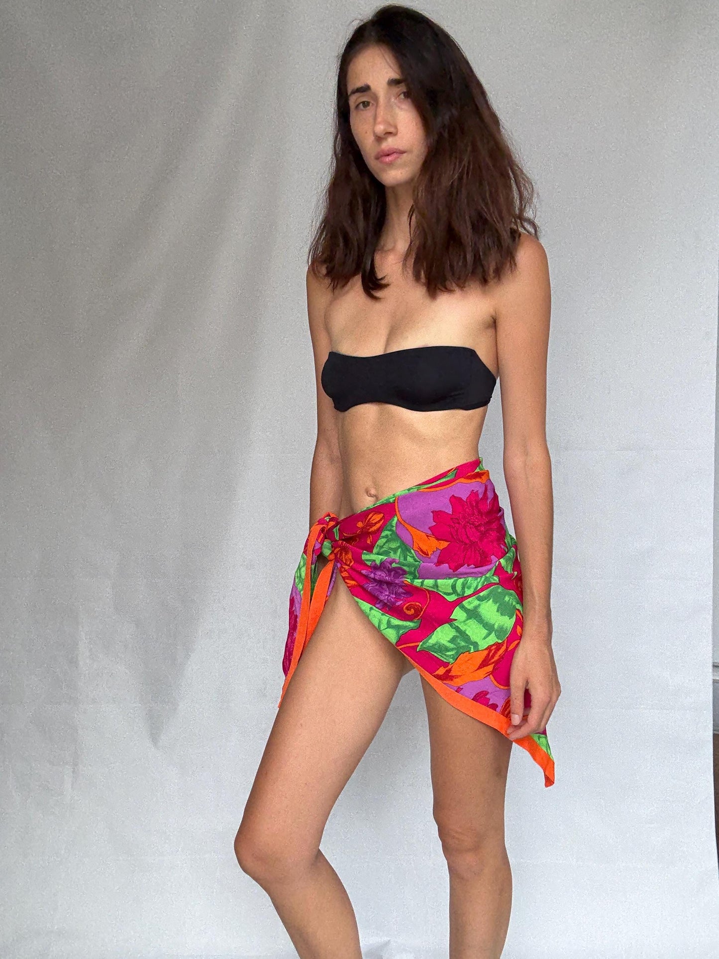 Vintage floral wrap skirt, vibrant multicolored pattern, retro 90s, US Free Size, Pool party wear, beachwear casual,