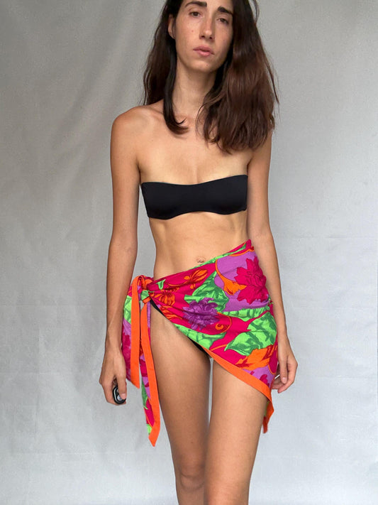 Vintage floral wrap skirt, vibrant multicolored pattern, retro 90s, US Free Size, Pool party wear, beachwear casual,