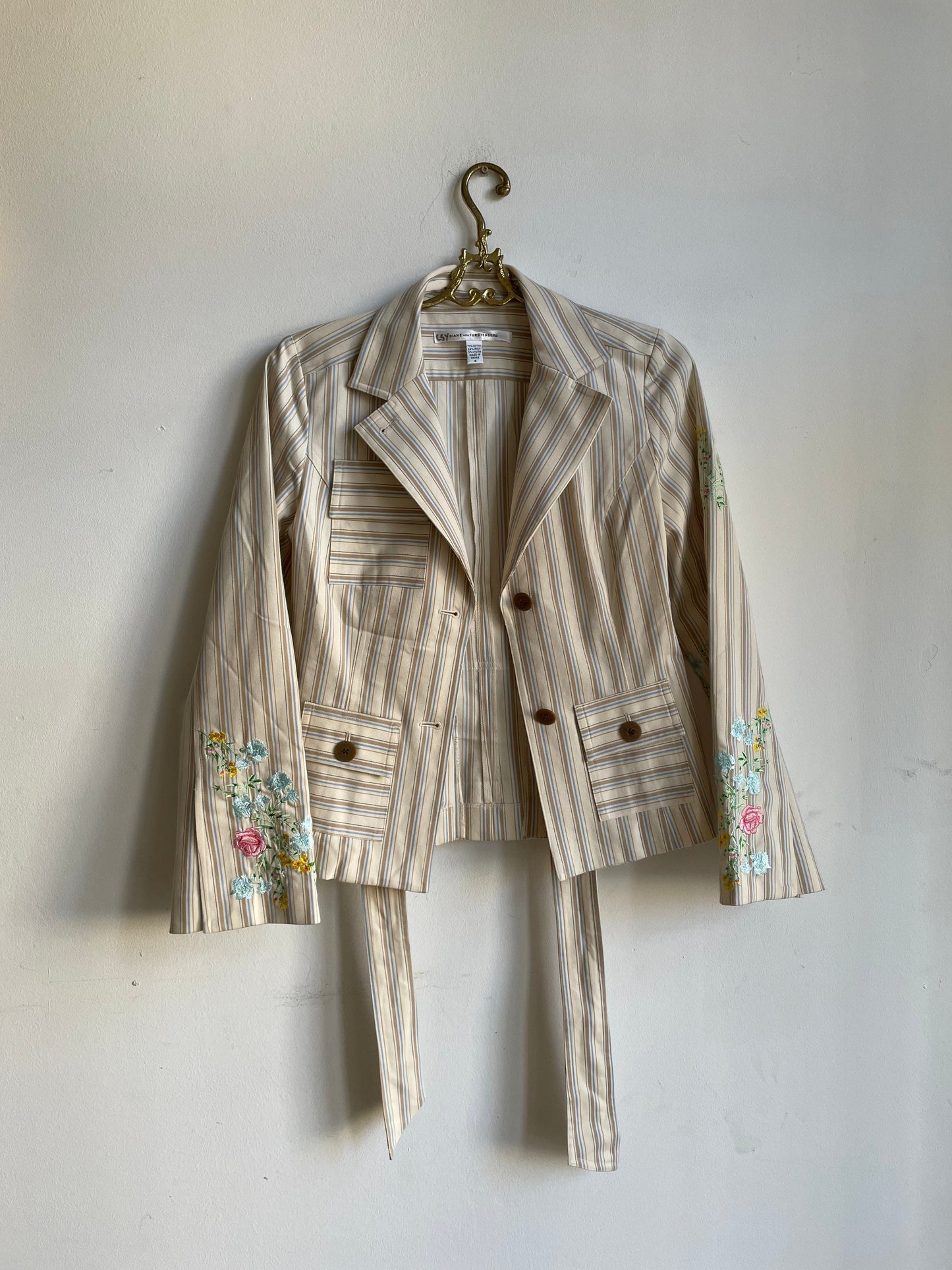 Diane von Furstenberg summer blazer jacket, Striped designer jacket with floral embroidering, Spring designer jacket