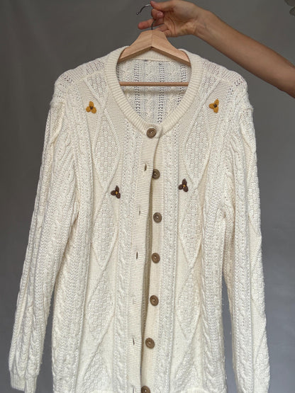 Floral Embroidered Vintage White Cardigan — additional view 8