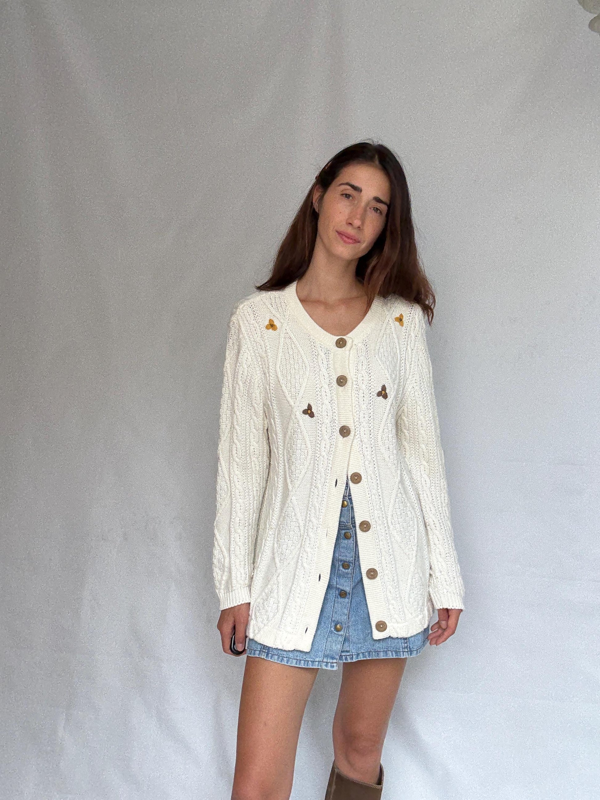 Vintage white cardigan with floral embroidery, Wool blend jumper, Cottagecore inspired Zooey Deschanel, US XL, cozy winter layering