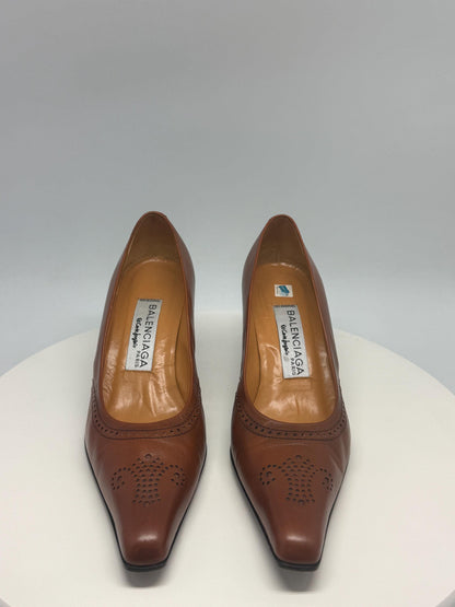Vintage Balenciaga Brown Leather Pumps — back view