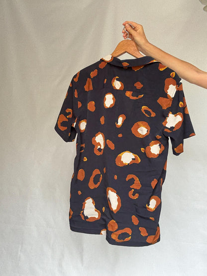 Vintage Abstract Print Button-Up Shirt — additional view 10
