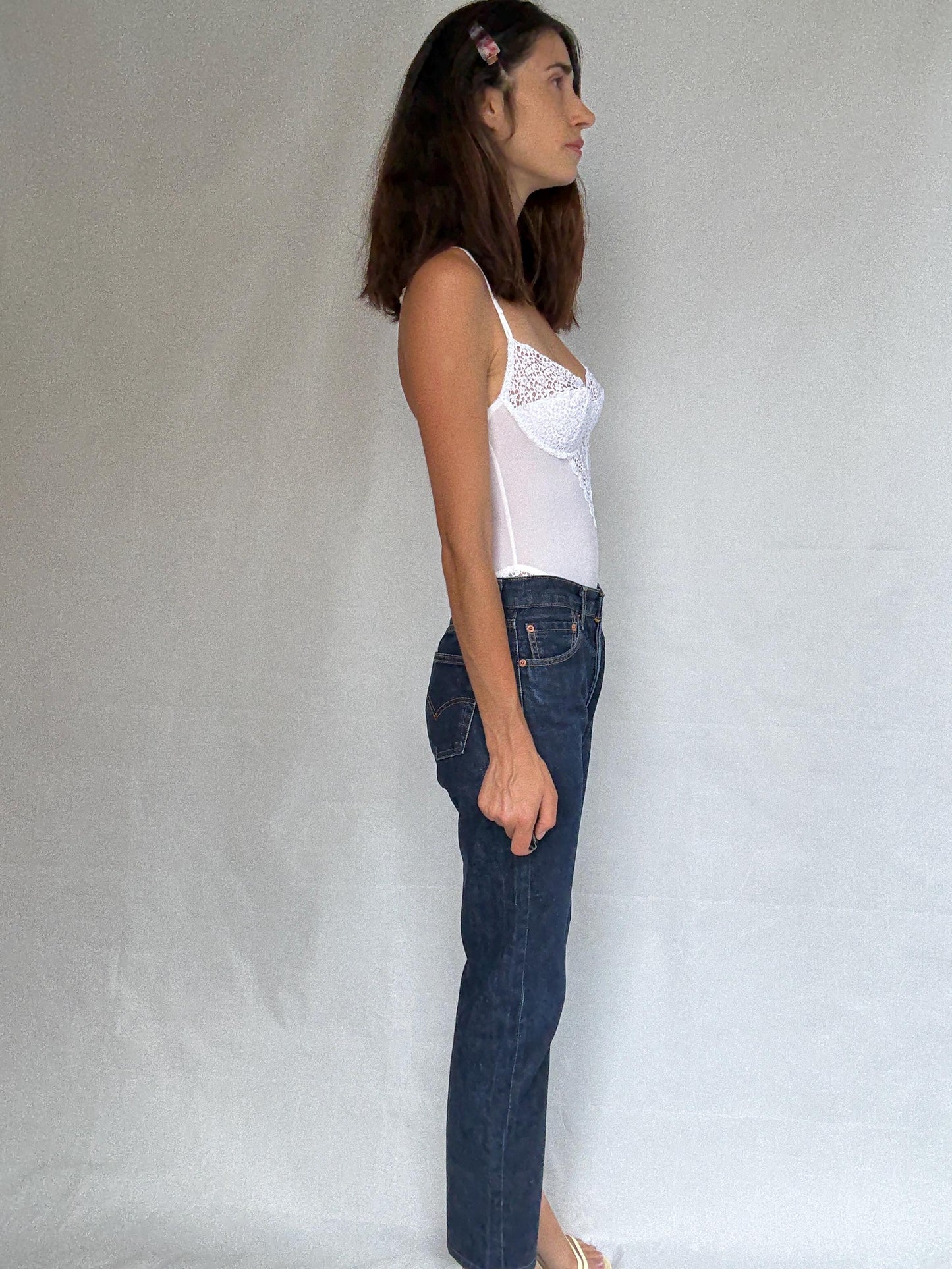 Vintage blue Levi's 501 jeans, straight leg fit, classic Levi's retro 90s, US M, streetwear fashion, W30, L34