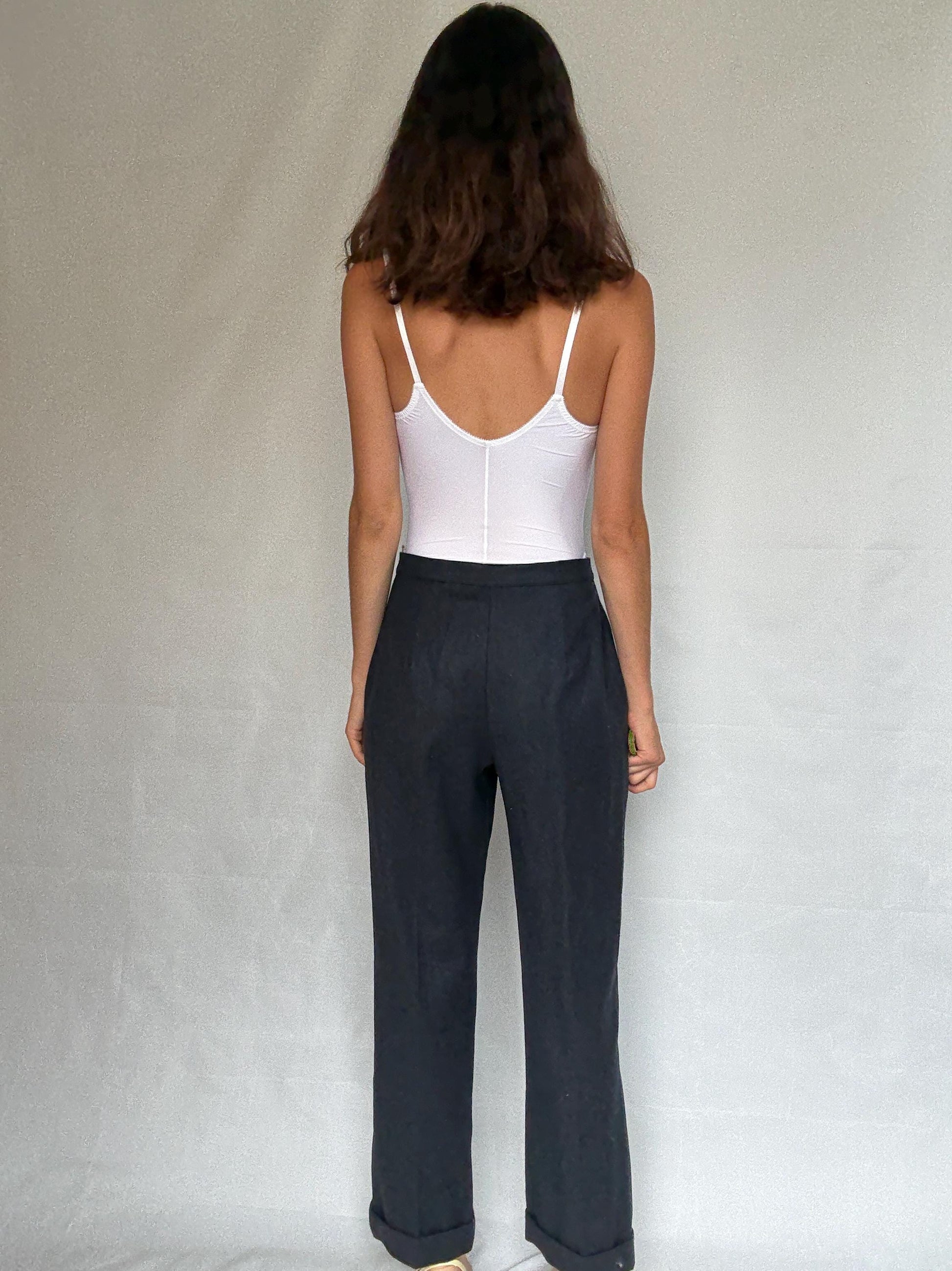 Vintage dark blue wool pants made in Italy, high waist straight leg 100 % virgin wool trousers, Smart academia aesthetic, US M, office chic