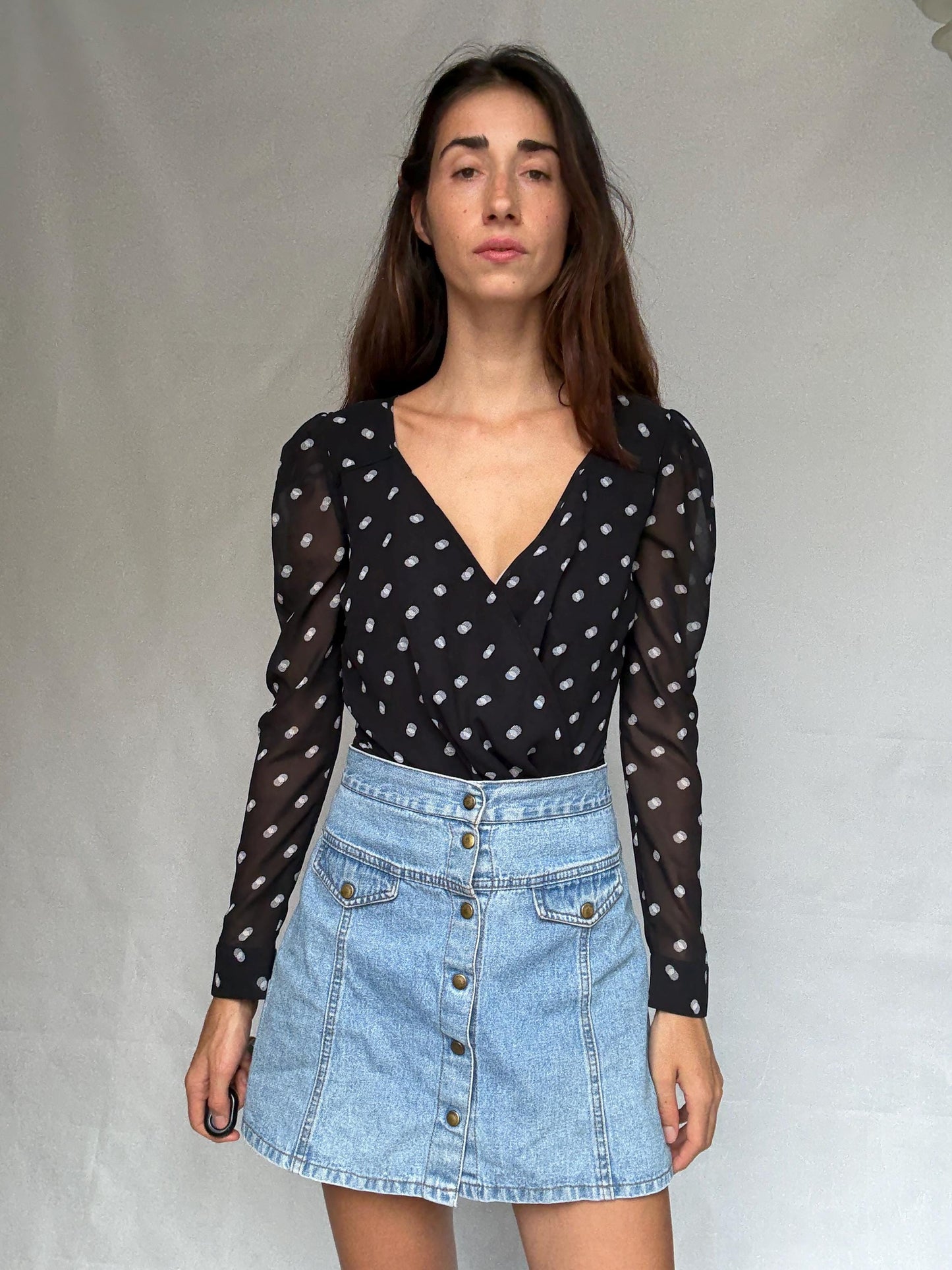 Guess Los Angeles black polka dot bodysuit, v neck top, sheer sleeves, back zipper, elegant, US XS, evening chic