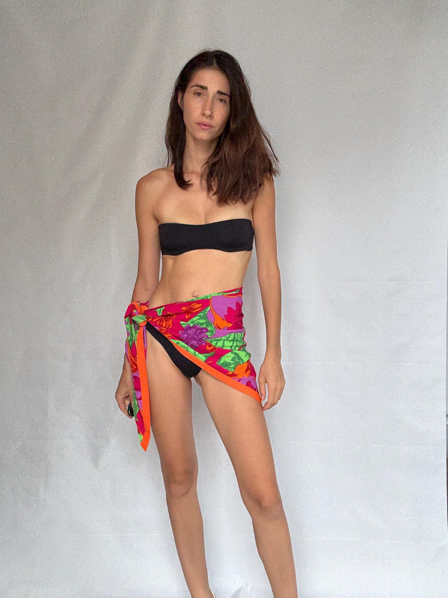 Vintage floral wrap skirt, vibrant multicolored pattern, retro 90s, US Free Size, Pool party wear, beachwear casual,