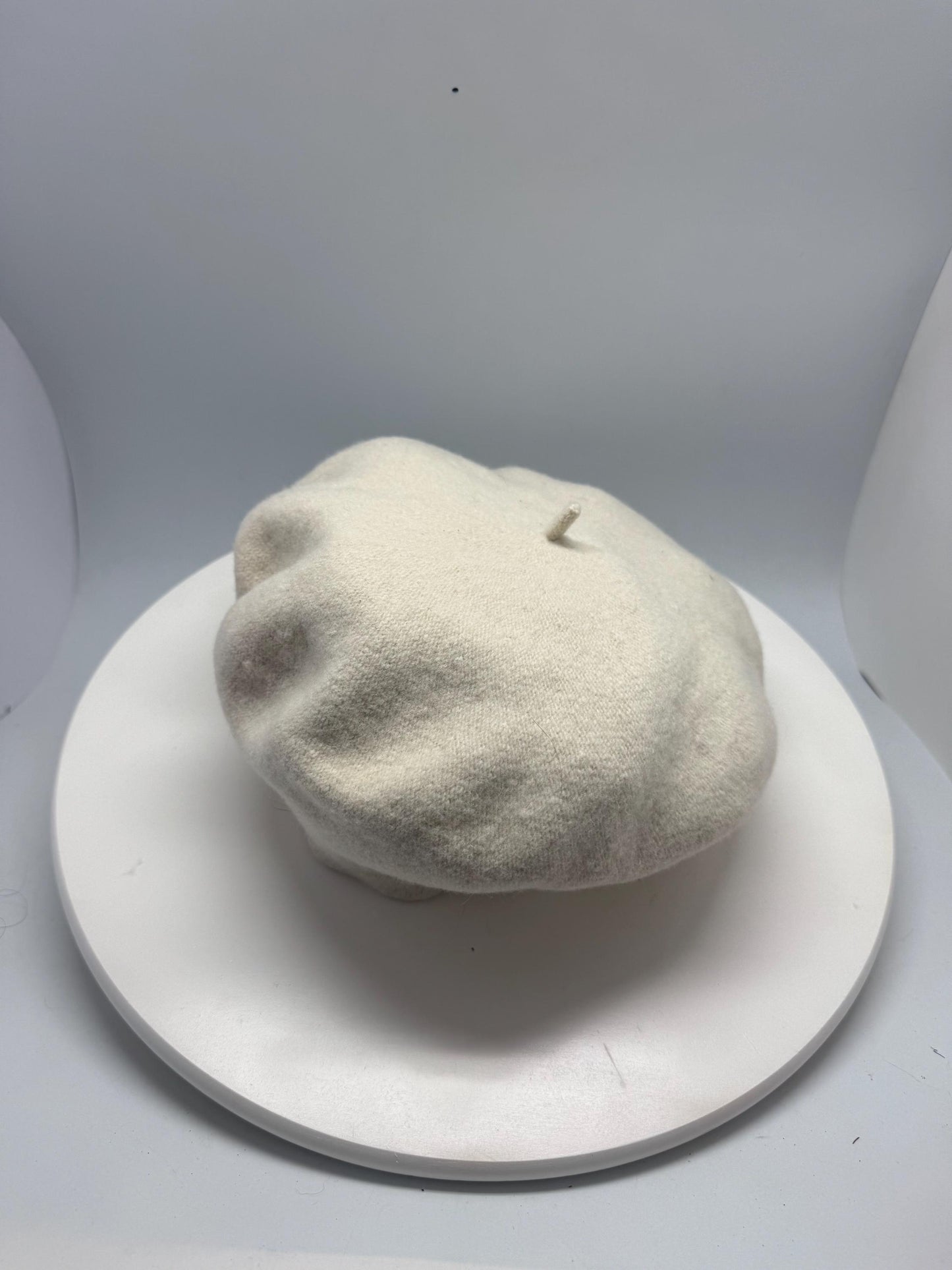 Cream beret, wool, classic flat shape, small tail detail, vintage chic, winter warm accessory