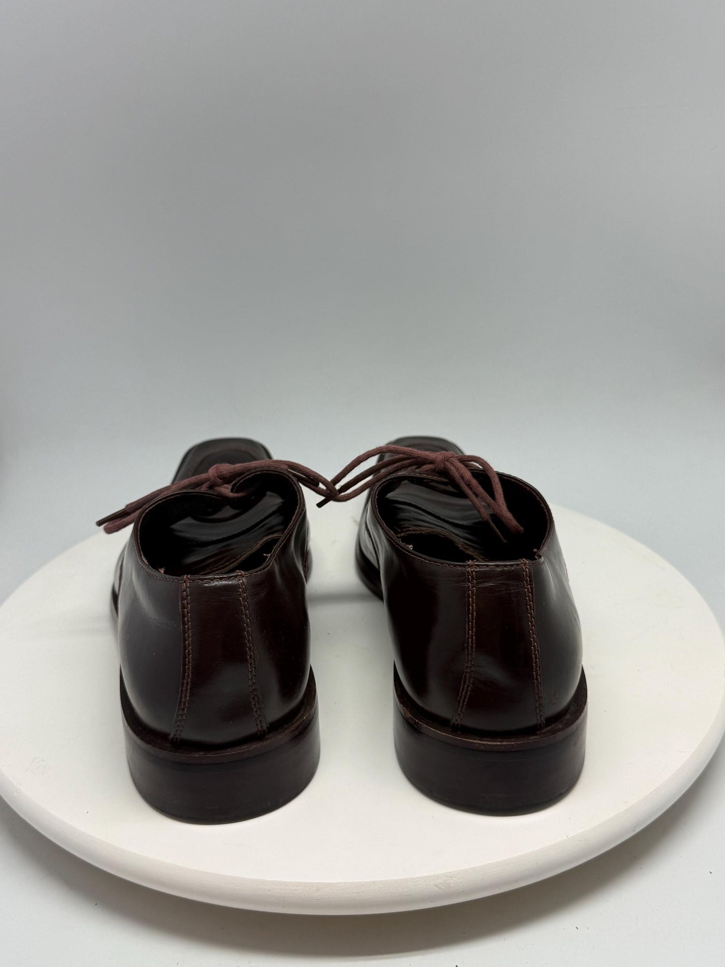 Dark brown leather dress shoes, genuine leather, lace up style, decorative stitching, elegant Tom Hiddleston vibe, EU 43, formal occasion