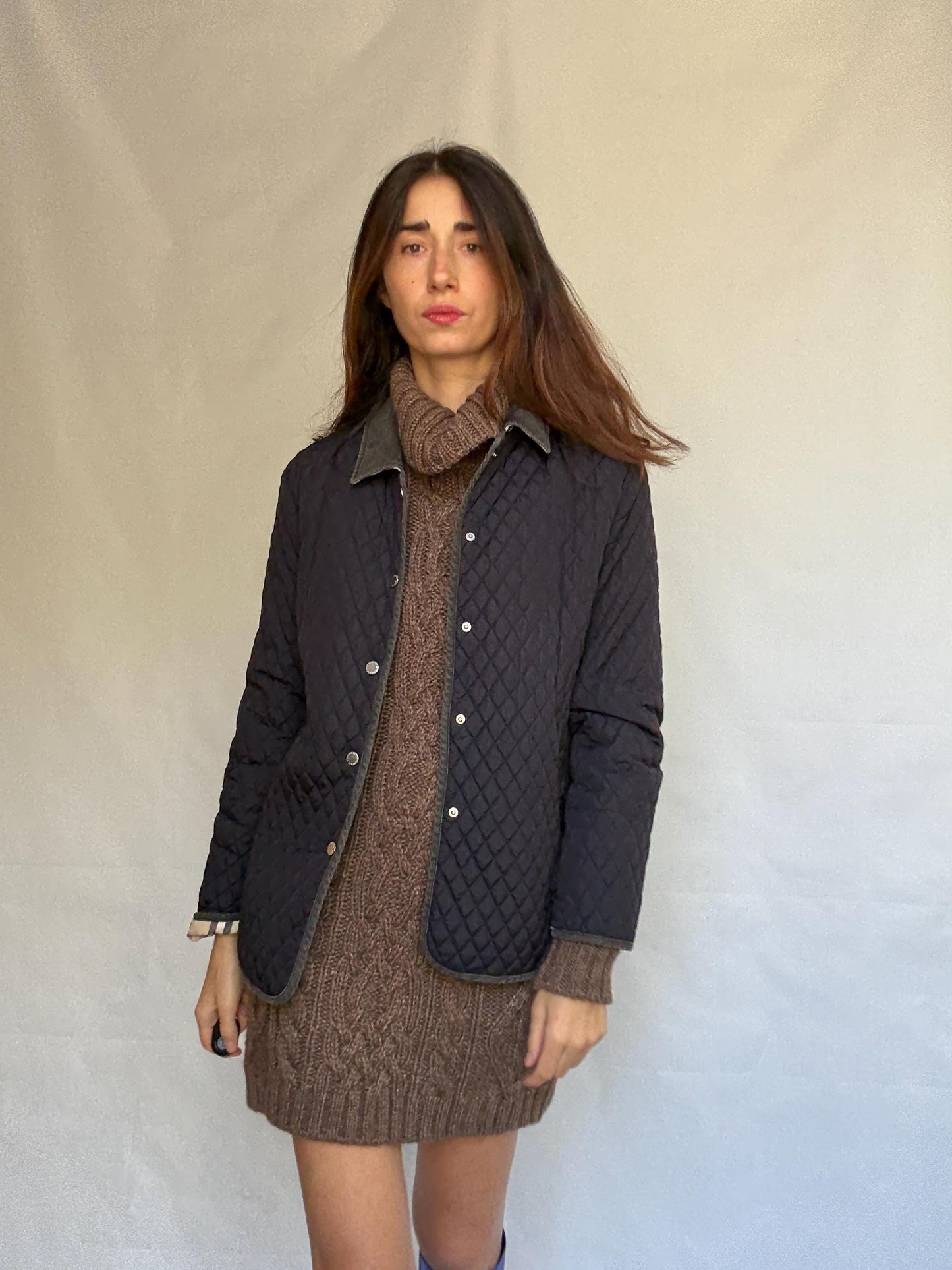 Burberry London quilted jacket, perfect for autumn, classic fit, snap buttons, corduroy collar, vintage, US L, streetwear chic