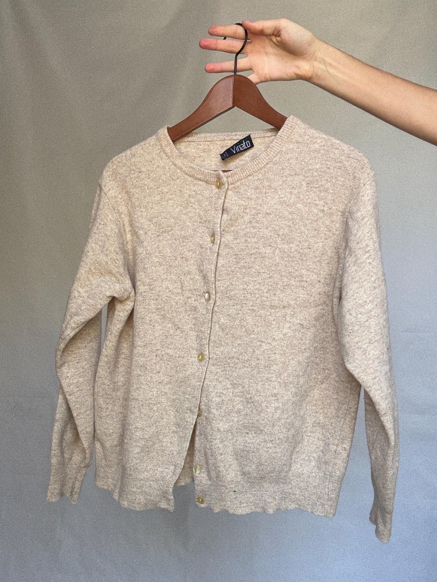 Viriato light beige knit cardigan, lambswool blend, button front, ribbed cuffs and hem, vintage minimalism Sofia Richie Grainge, US L