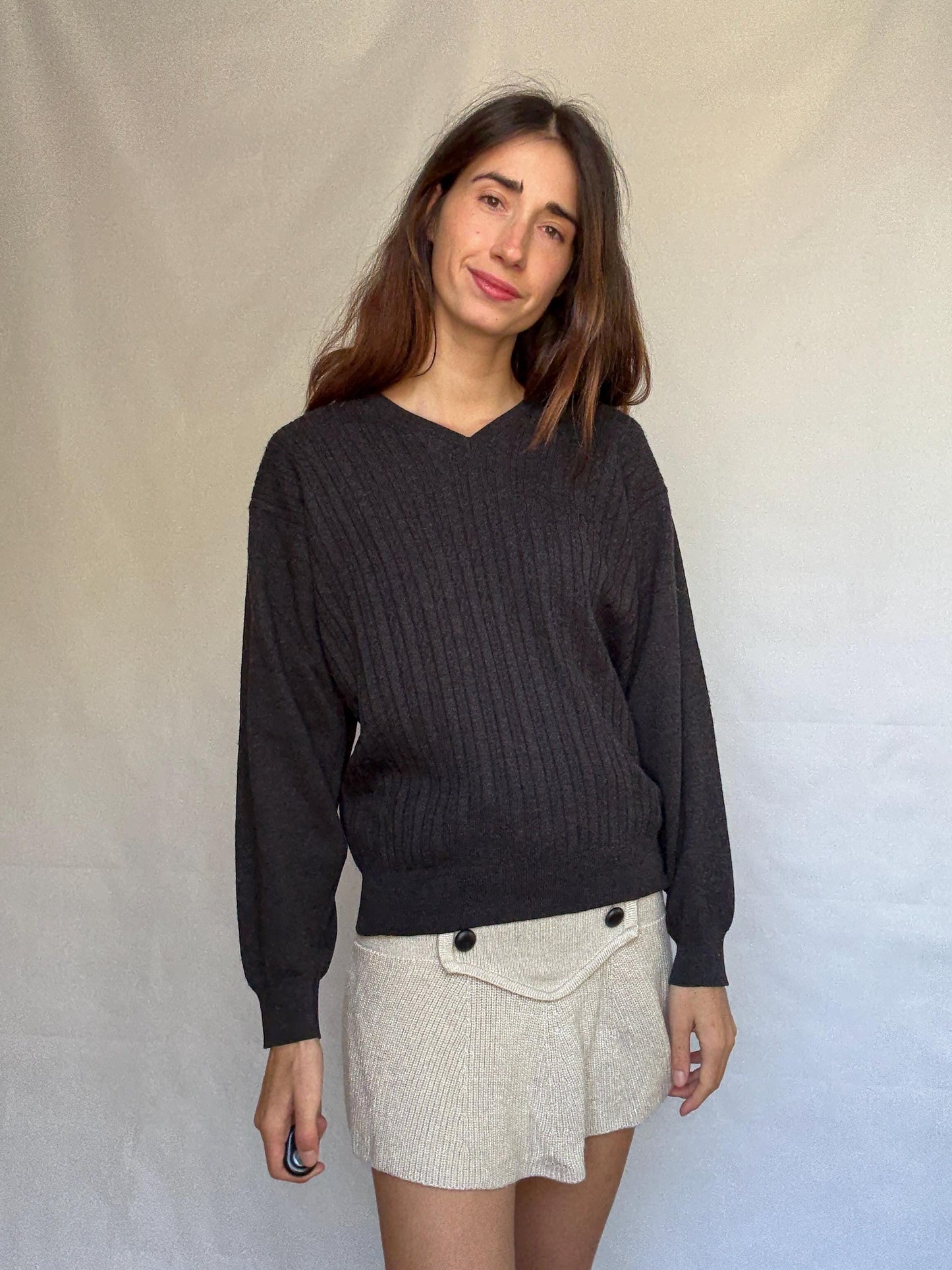Pierre Cardin Paris dark sweater, wool blend, ribbed v neck, dark academic style, Carolyn bessette, kennedy vibe, US XL, office chic