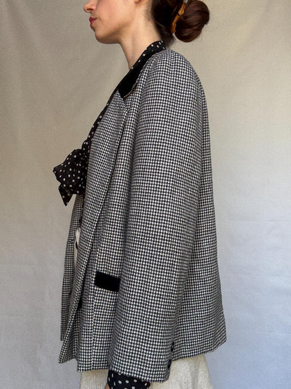 Vintage Houndstooth Blazer with Velvet Collar — additional view 5