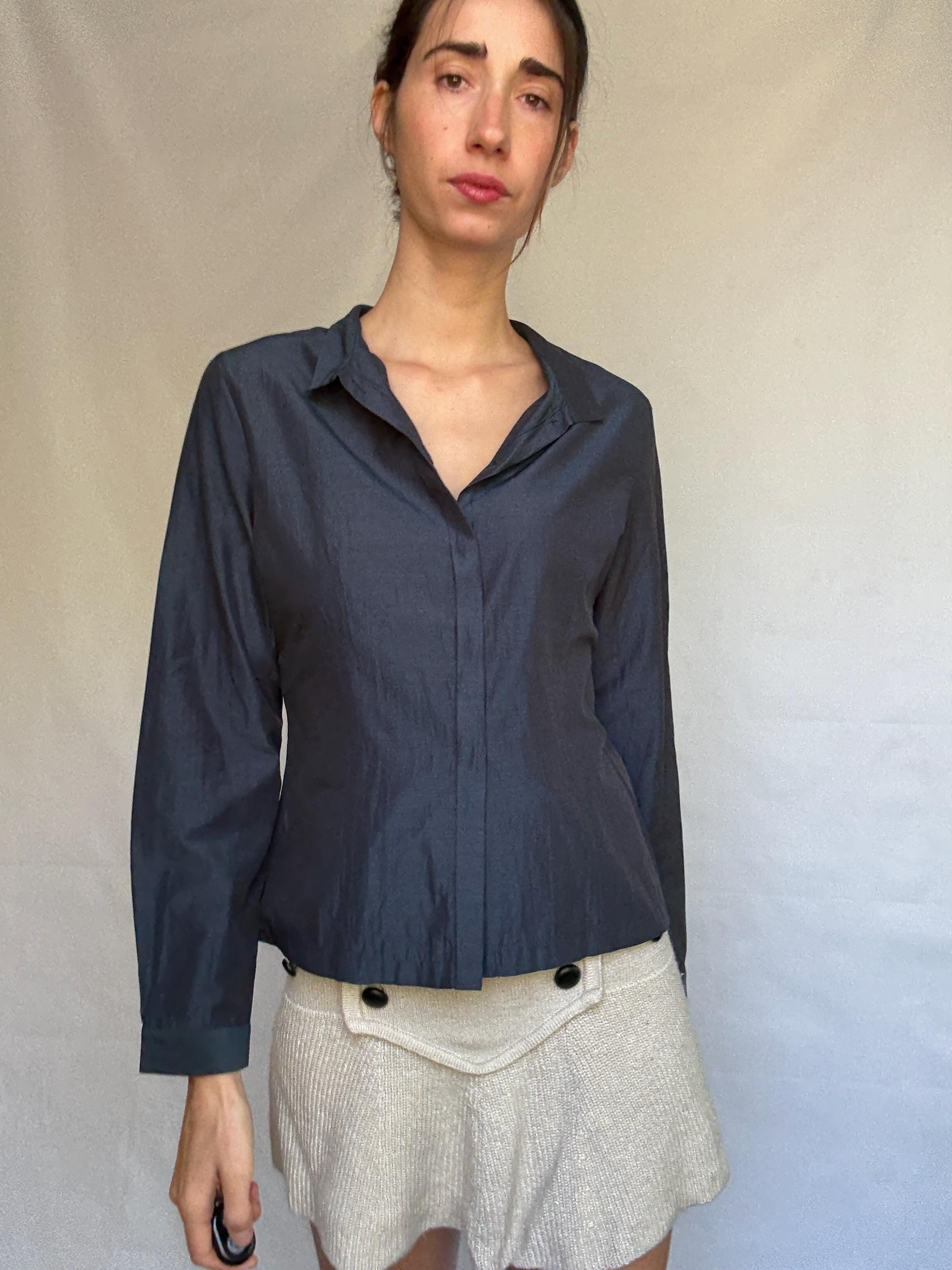 Vintage Adolfo Dominguez dark blouse, cotton, straight fit, concealed button, minimalist Carolyn bessette, kennedy, US XL, office chic