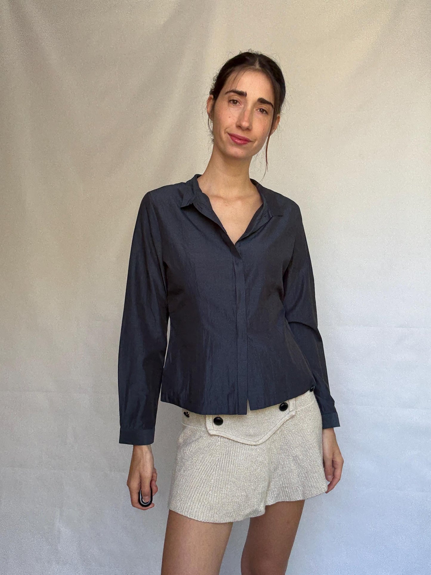 Vintage Adolfo Dominguez dark blouse, cotton, straight fit, concealed button, minimalist Carolyn bessette, kennedy, US XL, office chic