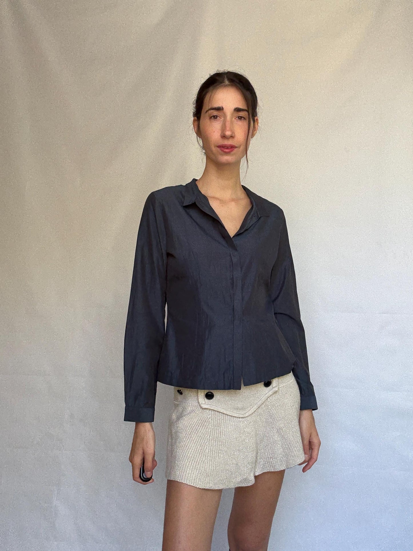 Vintage Adolfo Dominguez dark blouse, cotton, straight fit, concealed button, minimalist Carolyn bessette, kennedy, US XL, office chic