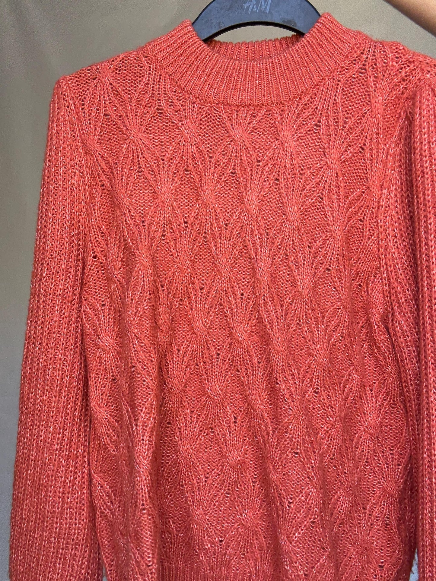 Vintage burnt orange sweater, chunky knit, ribbed crew neck, textured pattern, minimalist streetwear, US L, cozy campus style, US