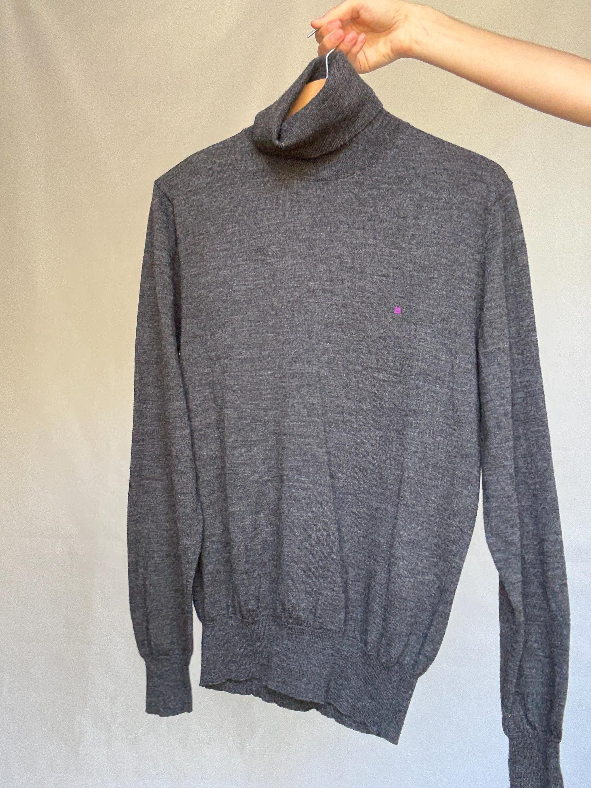 Purificación García charcoal turtleneck sweater, classic fit, ribbed cuffs and hem, minimalist chic, US M, office essential