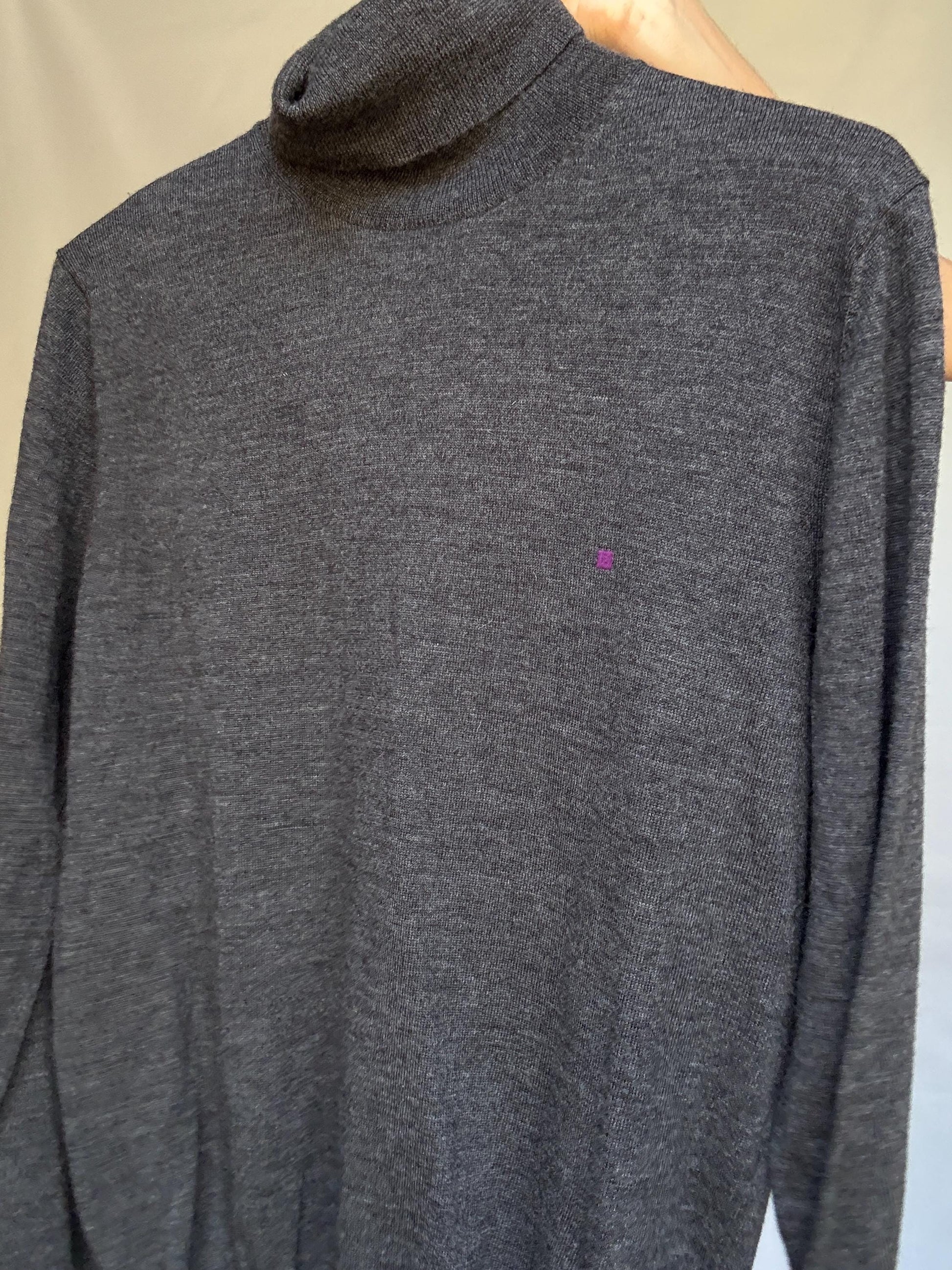 Purificación García charcoal turtleneck sweater, classic fit, ribbed cuffs and hem, minimalist chic, US M, office essential