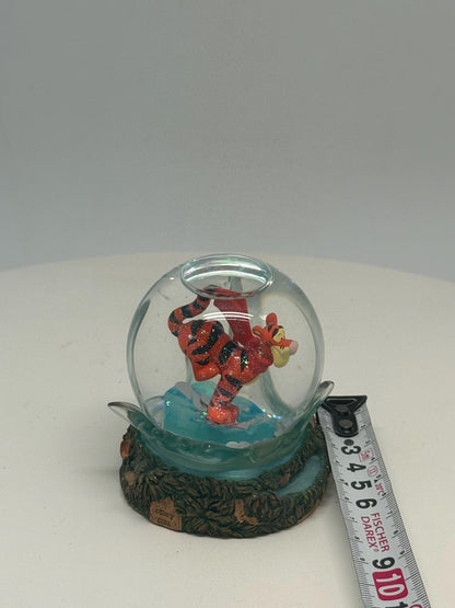 Vintage Tigger Snow Globe Decor — additional view 5