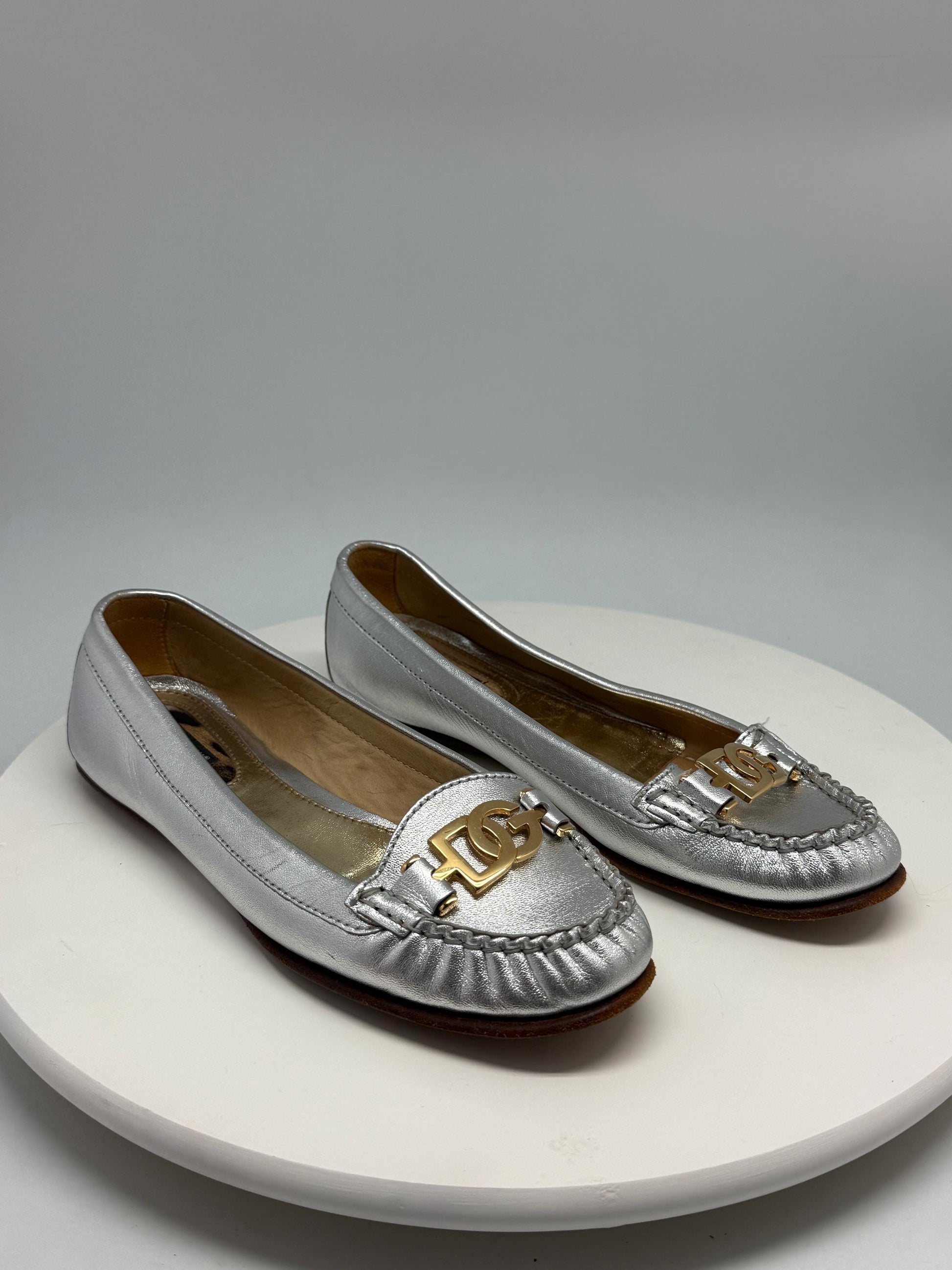 Dolce & Gabbana silver loafers, genuine leather, made in italy, slip on style, vintage old money aesthetic, US 7.5, EU 38