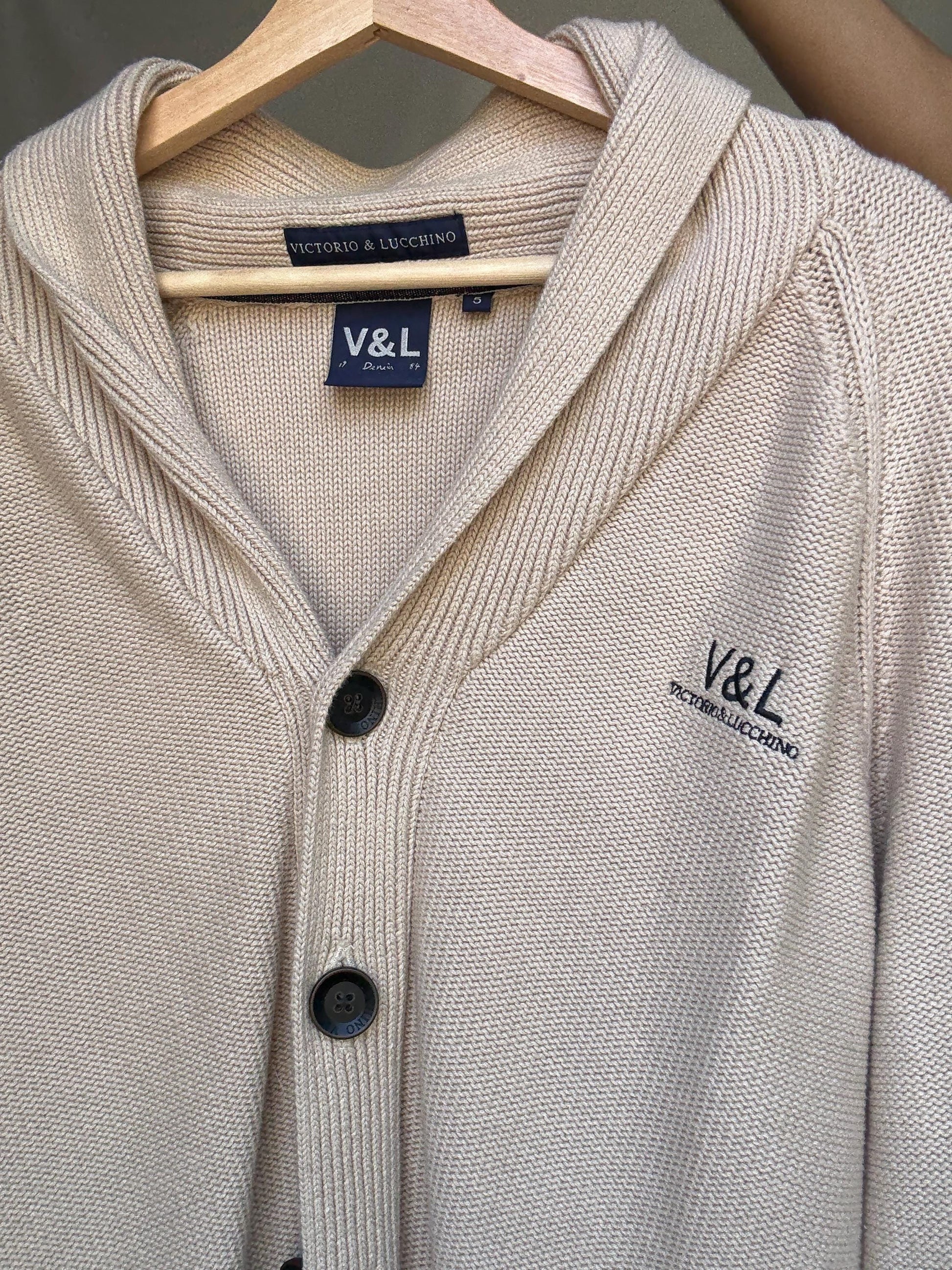 Vintage beige cardigan, 100% cotton, shawl collar, front button closure, embroidered logo, minimalist casual, US XL, everyday layering