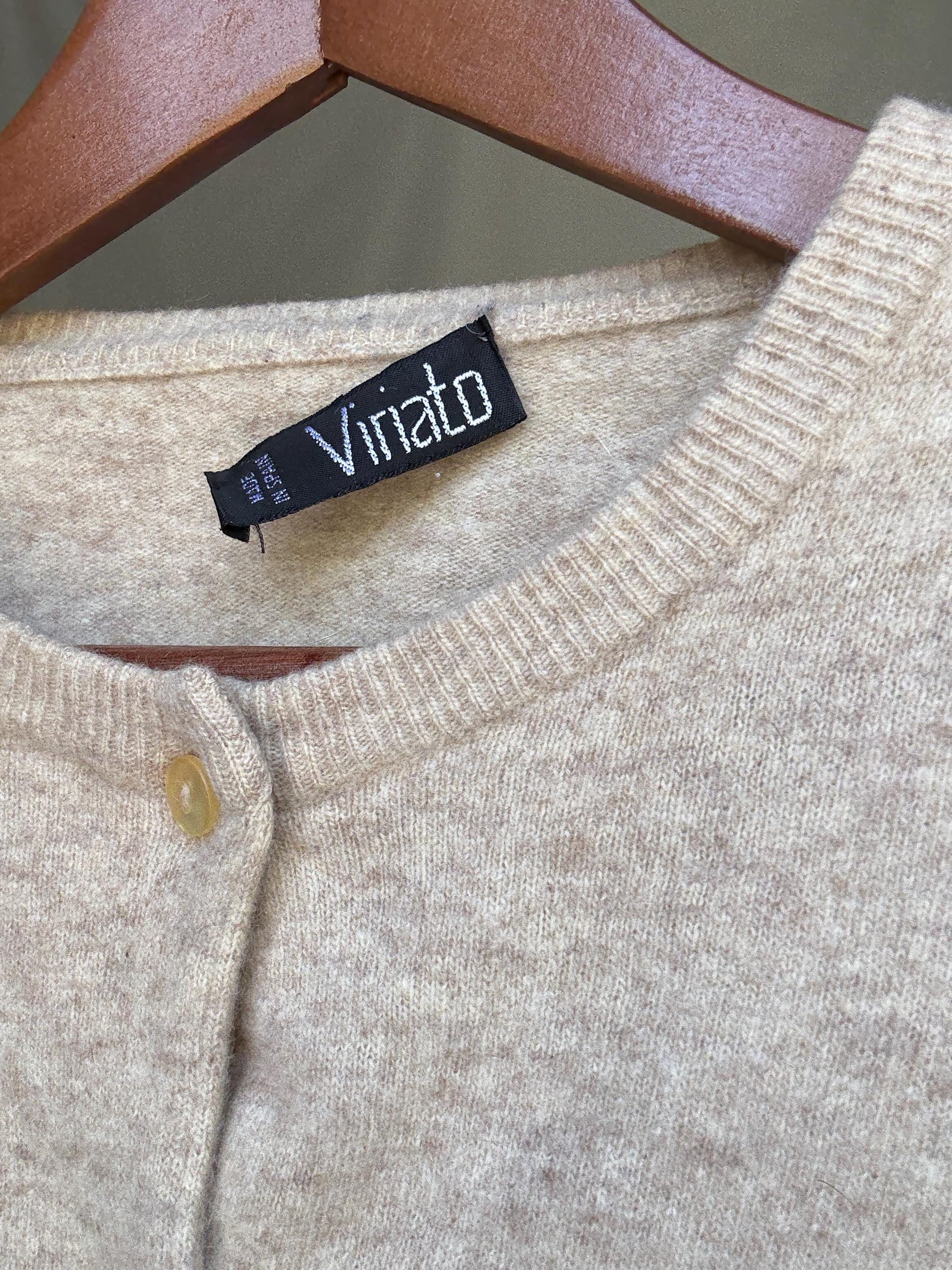 Viriato light beige knit cardigan, lambswool blend, button front, ribbed cuffs and hem, vintage minimalism Sofia Richie Grainge, US L