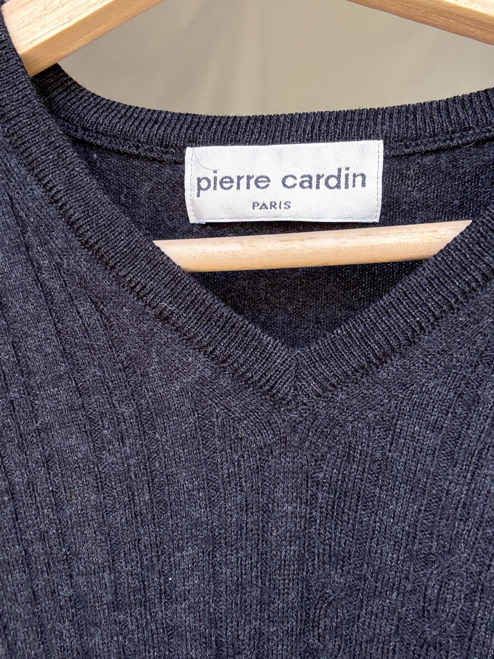 Pierre Cardin Paris dark sweater, wool blend, ribbed v neck, dark academic style, Carolyn bessette, kennedy vibe, US XL, office chic